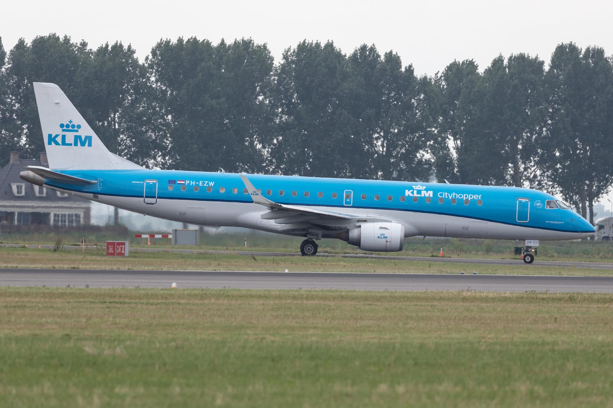 Amsterdam Schiphol: KLM (KL / KLM) | Operator: KLM Cityhopper |  Embraer E190STD E190 | PH-EZW | MSN 19000533