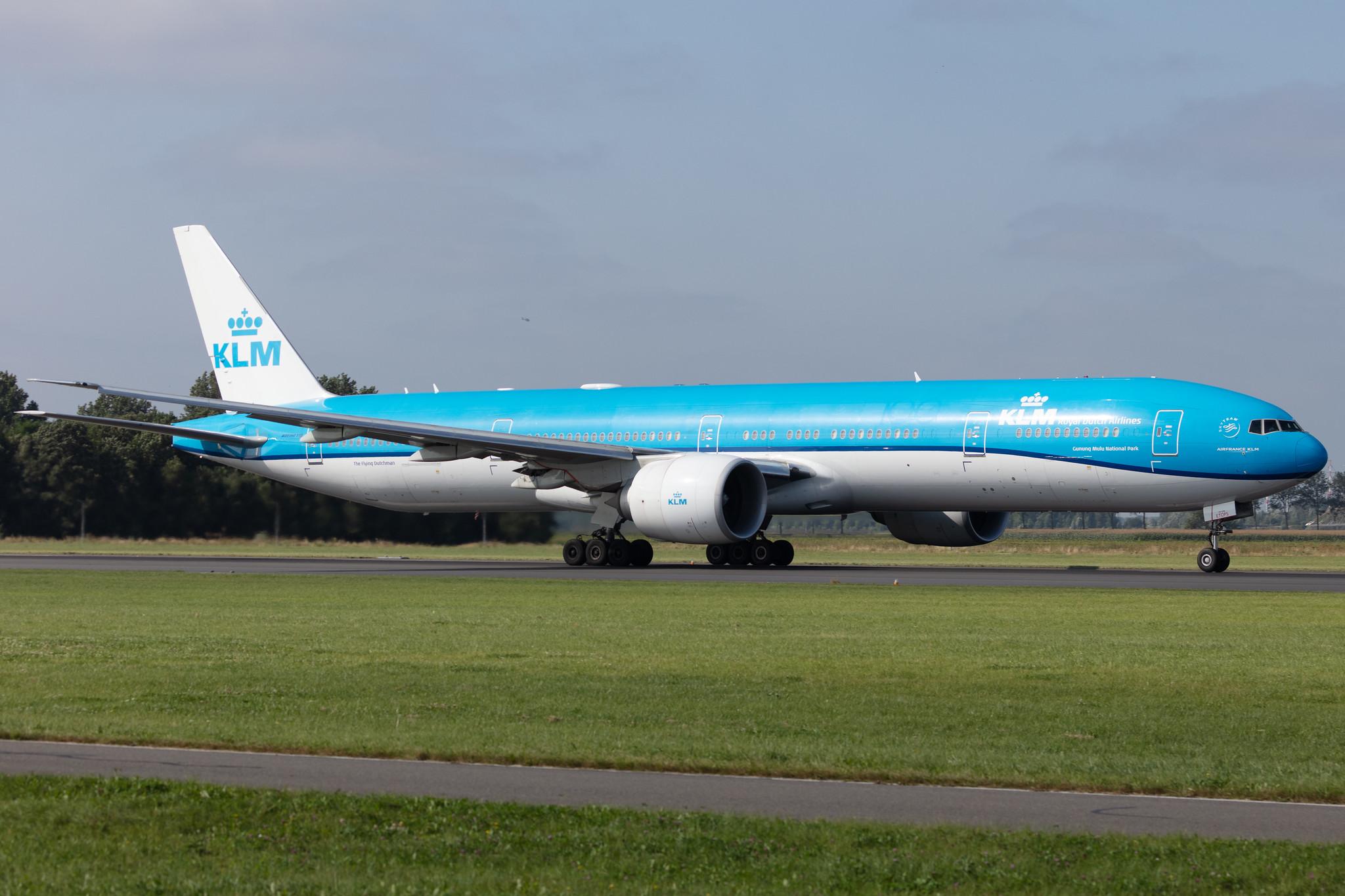 Amsterdam Schiphol: KLM (KL / KLM) |  Boeing 777-306(ER) B77W | PH-BVR | MSN 61603