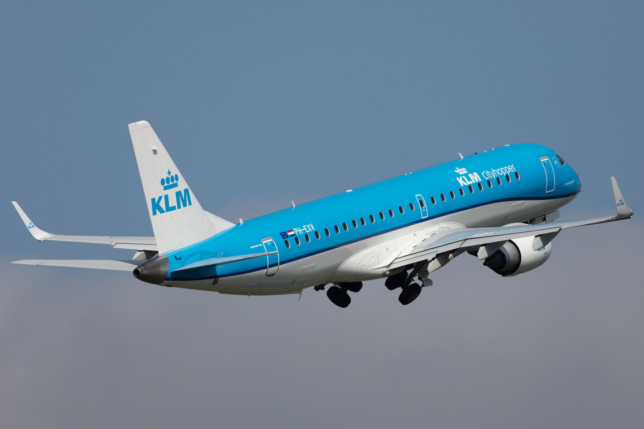 Amsterdam Schiphol: KLM (KL / KLM) | Operator: KLM Cityhopper |  Embraer E190STD E190 | PH-EXV | MSN 19000750