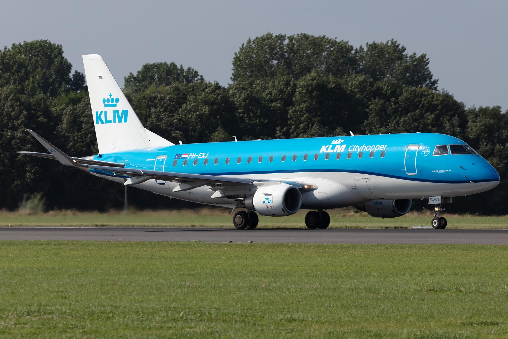 Amsterdam Schiphol: KLM (KL / KLM) | Operator: KLM Cityhopper |  Embraer E175STD E75L | PH-EXJ | MSN 17000597