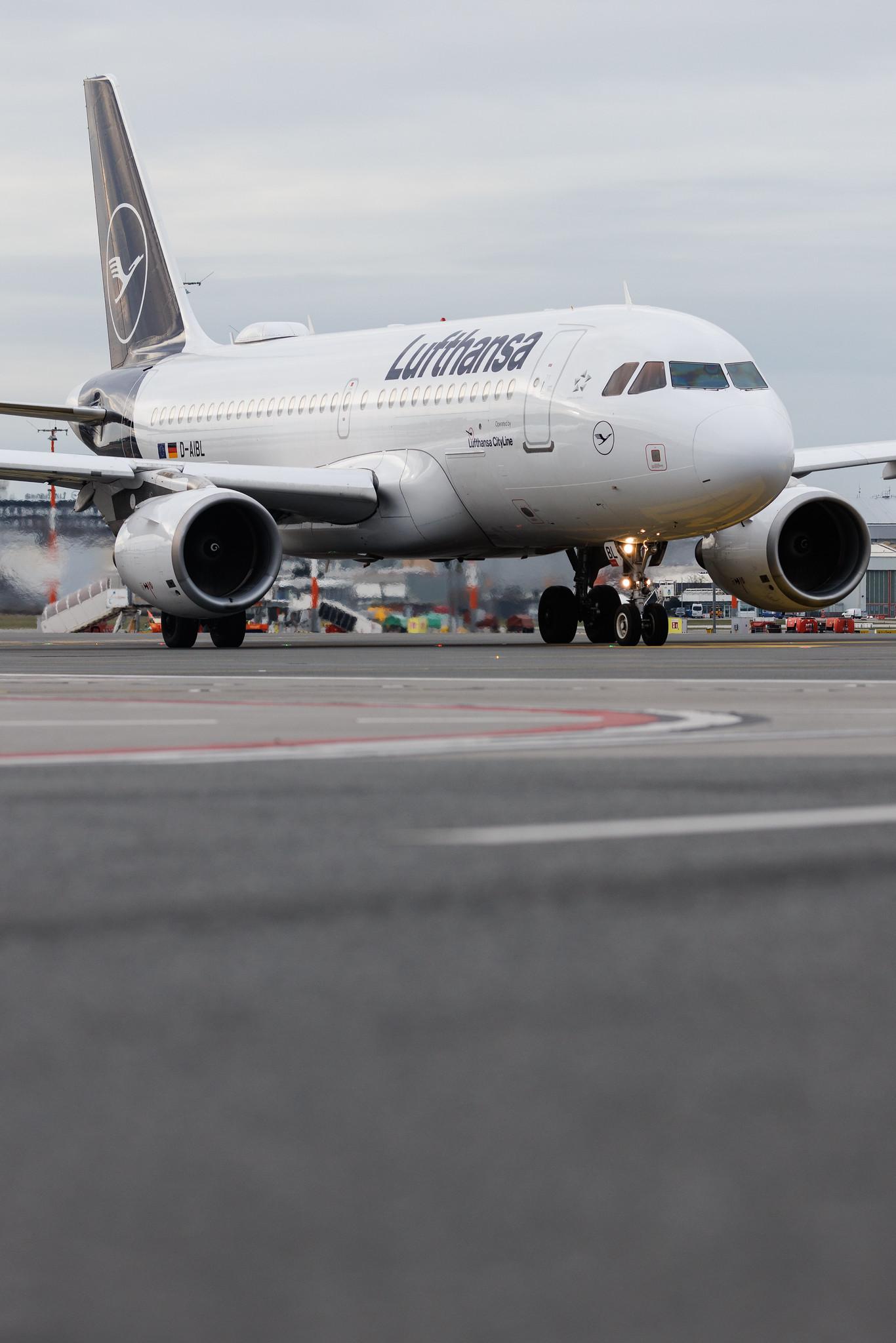Hamburg Airport: Lufthansa (LH / DLH) | Operator: Lufthansa CityLine | Airbus A319-112 A319 | D-AIBL | MSN 2174