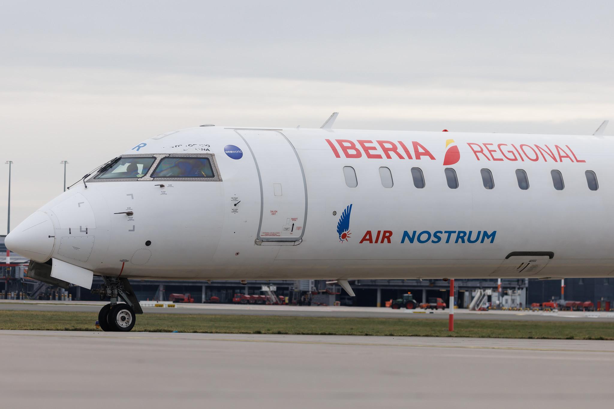 Hamburg Airport: Iberia Regional (IB / IBE) | Operator: Air Nostrum | Mitsubishi CRJ-1000 CRJX | EC-LJR | MSN 19002