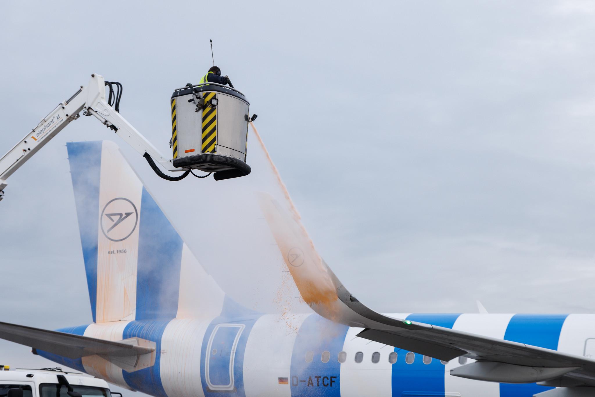 Hamburg Airport: Condor (DE / CFG) | Airbus A321-211 A321 | D-ATCF | MSN 5843