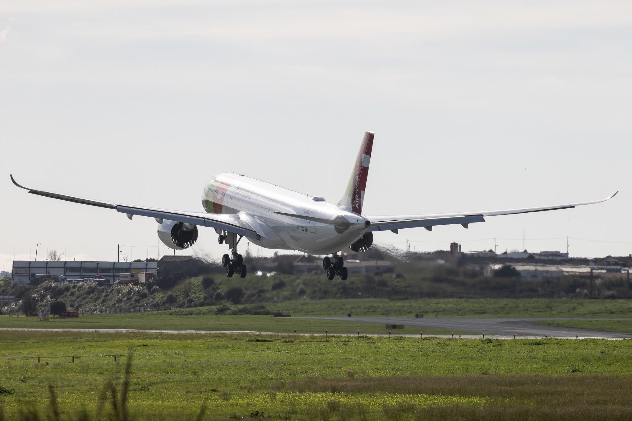 Aeroporto de Lisboa: TAP Air Portugal (TP / TAP) | Airbus A330-941 A339 | CS-TUQ | MSN 1941