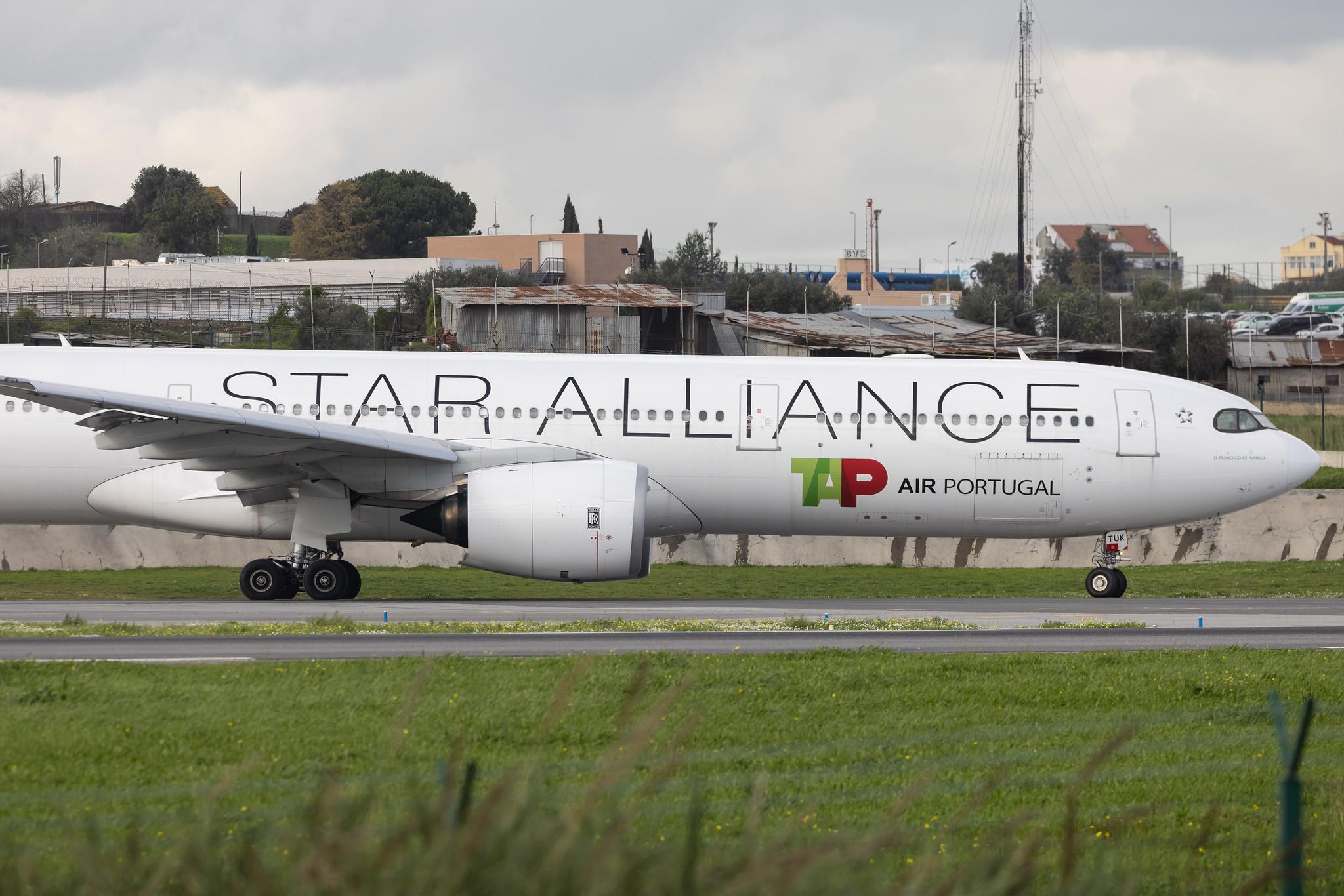 Aeroporto de Lisboa: TAP Air Portugal (TP / TAP) | Livery: Star Alliance Livery | Airbus A330-941 A339 | CS-TUK | MSN 1913