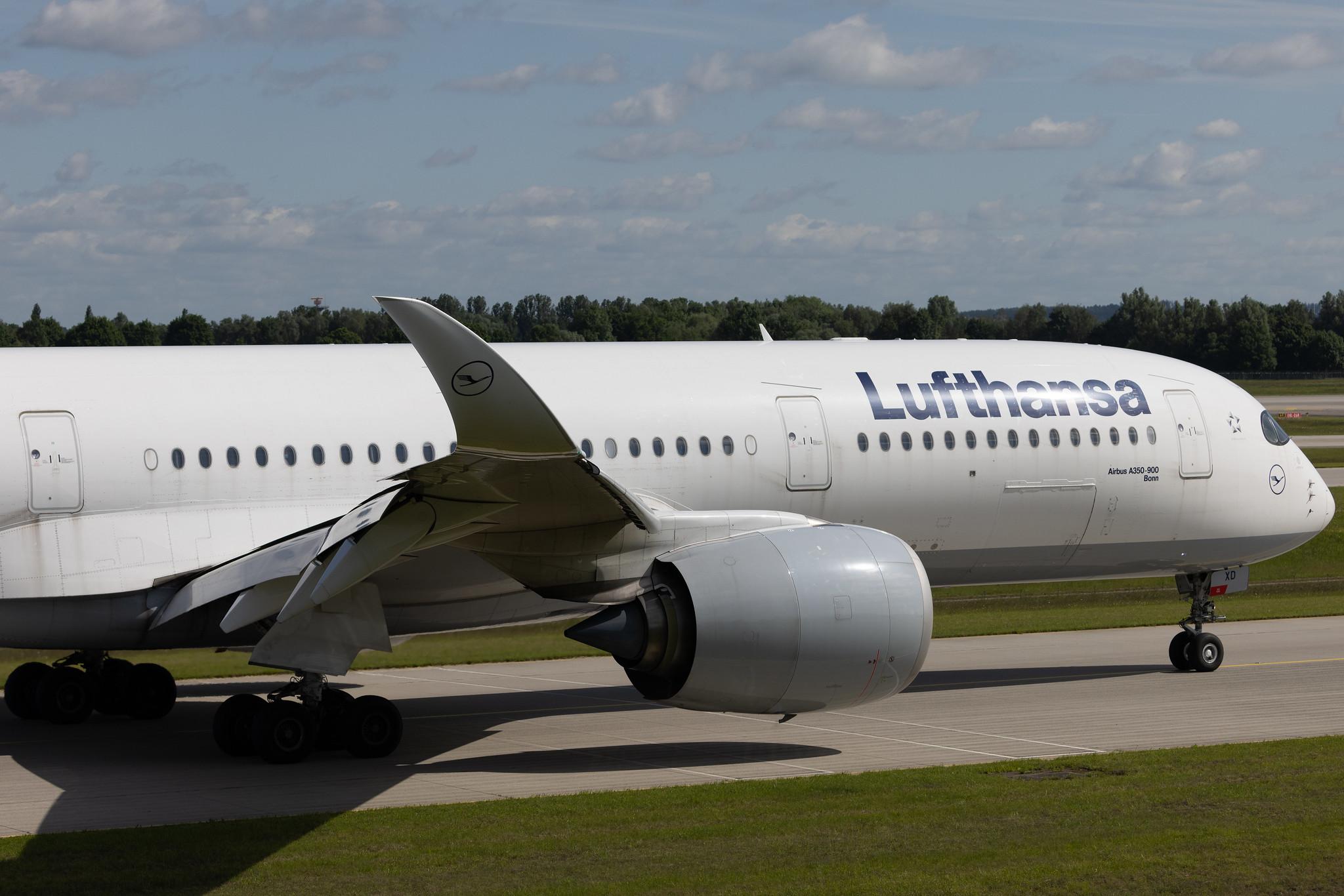 Munich Airport: Lufthansa (LH / DLH) | Airbus A350-941 A359 | D-AIXD | MSN 127