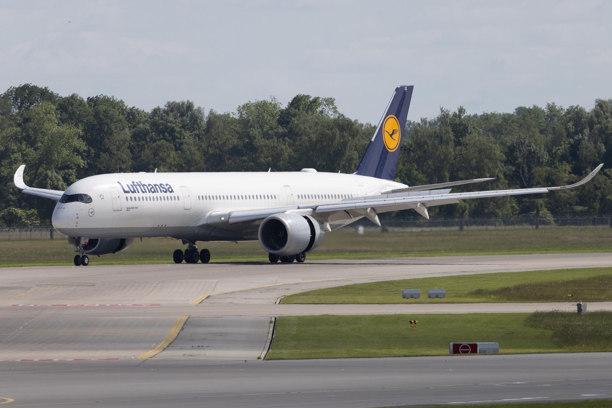 Munich Airport: Lufthansa (LH / DLH) | Airbus A350-941 A359 | D-AIXD | MSN 127