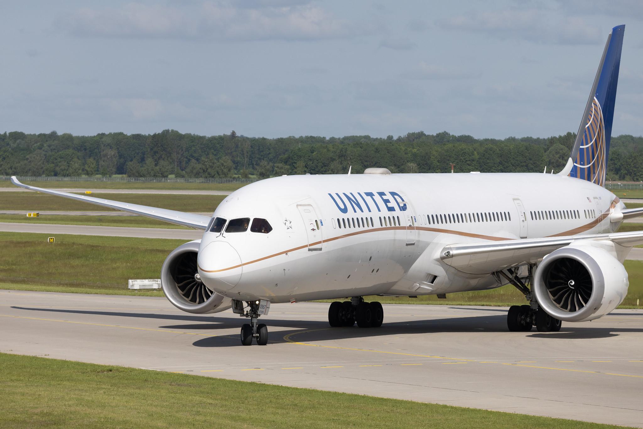 Munich Airport: United Airlines (UA / UAL) |  Boeing 787-9 Dreamliner B789 | N27957 | MSN 36409