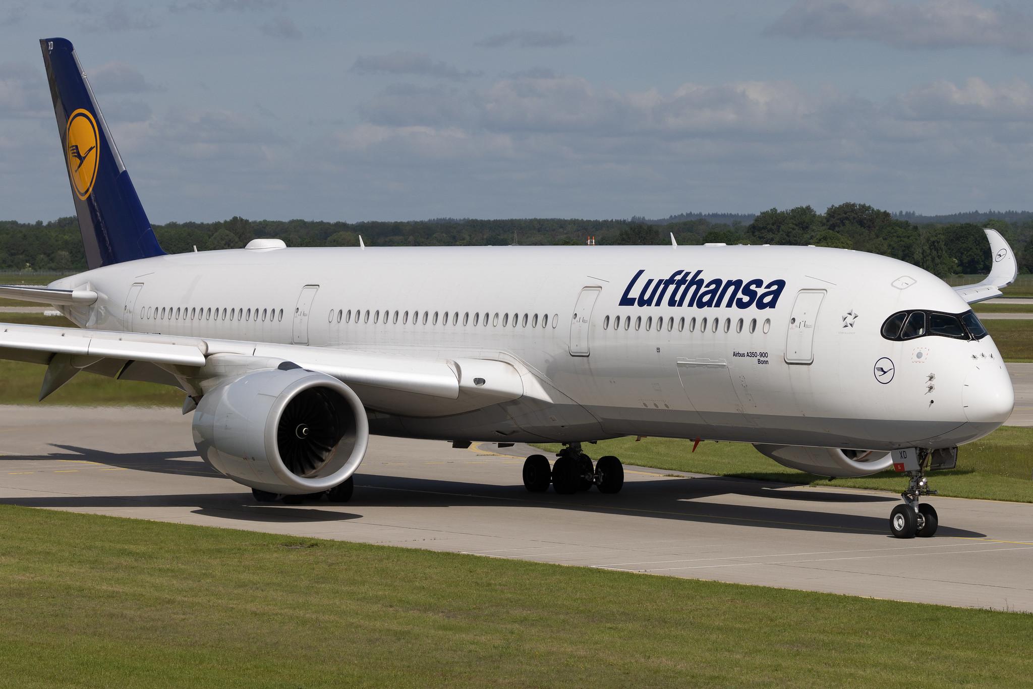 Munich Airport: Lufthansa (LH / DLH) | Airbus A350-941 A359 | D-AIXD | MSN 127