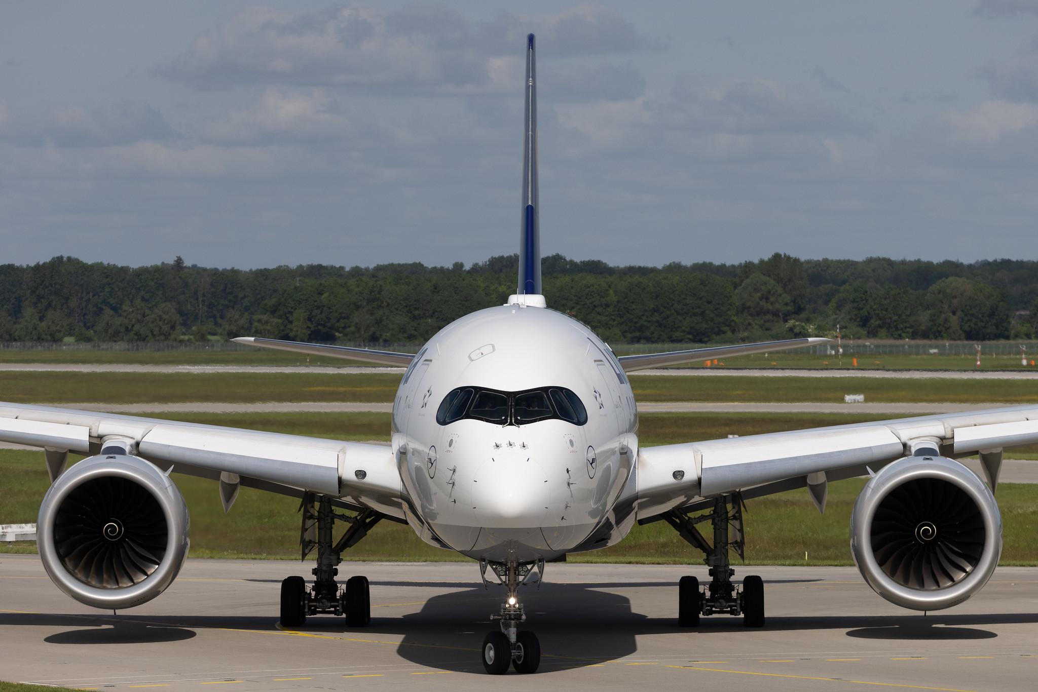 Munich Airport: Lufthansa (LH / DLH) | Airbus A350-941 A359 | D-AIXD | MSN 127