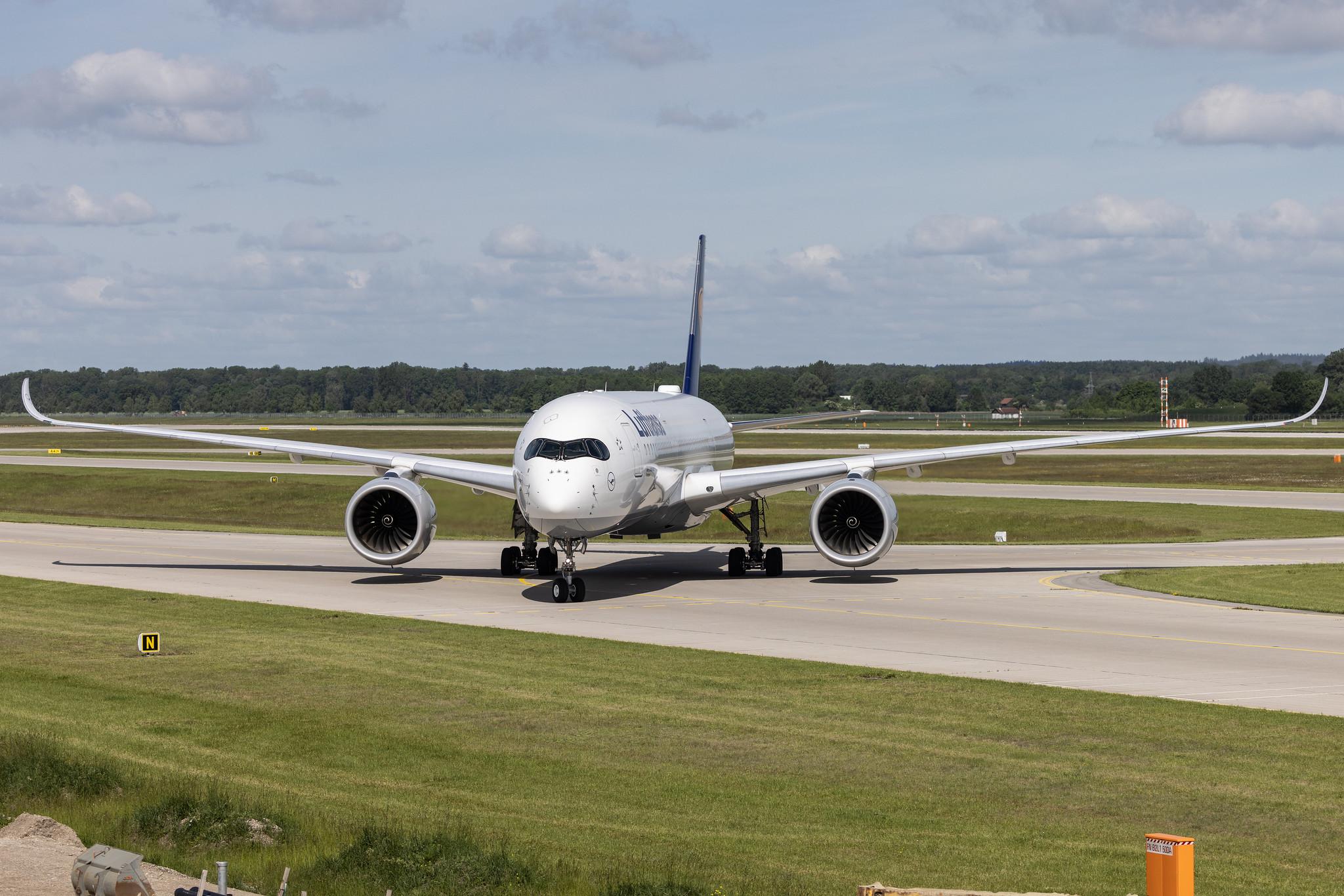 Munich Airport: Lufthansa (LH / DLH) | Airbus A350-941 A359 | D-AIXF | MSN 146