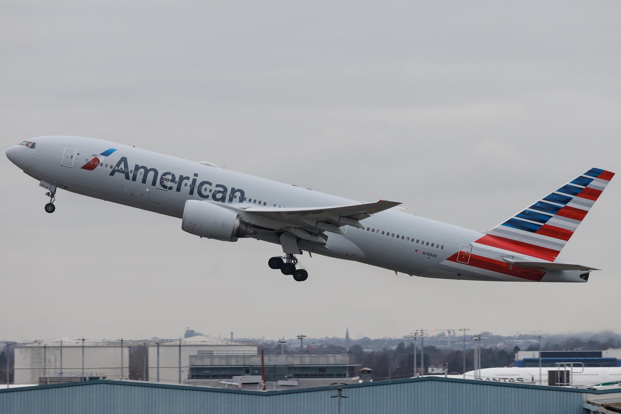 London Heathrow: American Airlines (AA / AAL) | Boeing 777-223(ER) B772 | N788AN | MSN 30011