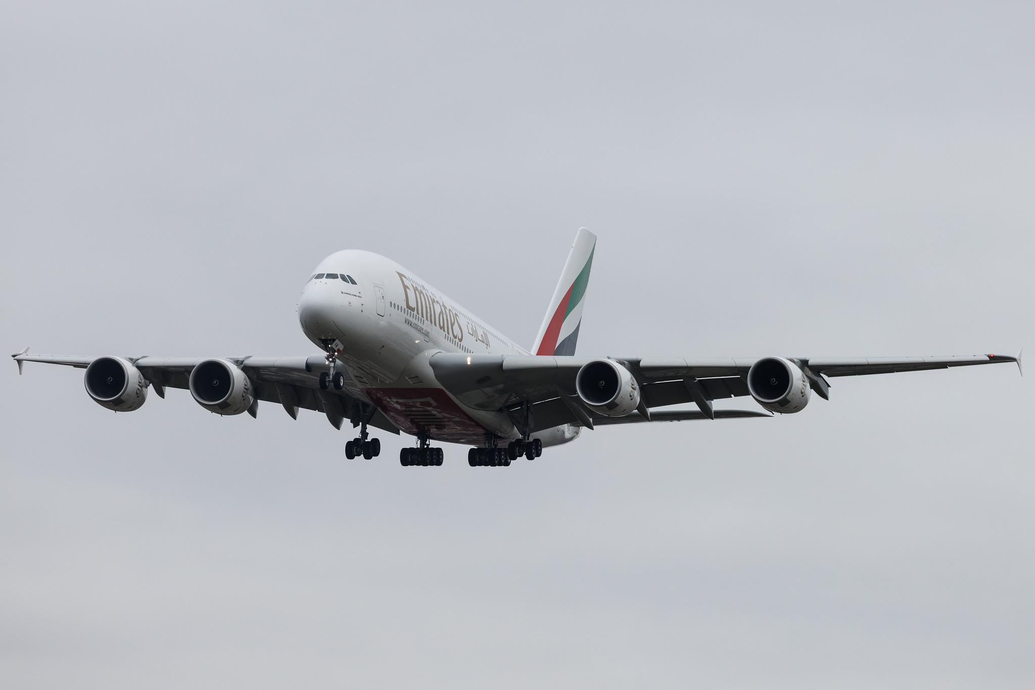 London Heathrow: Emirates (EK / UAE) | Airbus A380-842 A388 | A6-EVM | MSN 264