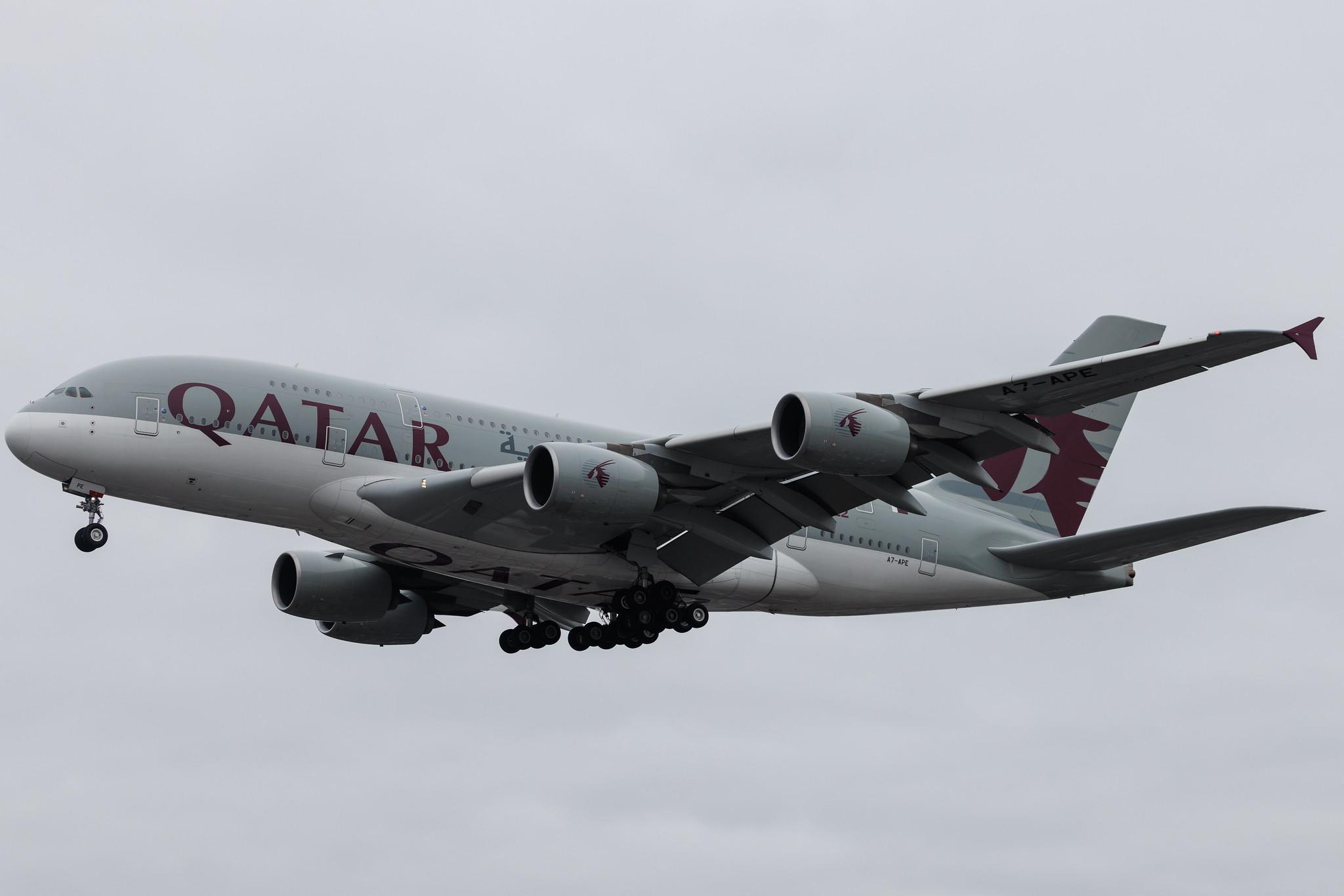 London Heathrow: Qatar Airways (QR / QTR) | Airbus A380-861 A388 | A7-APE | MSN 181