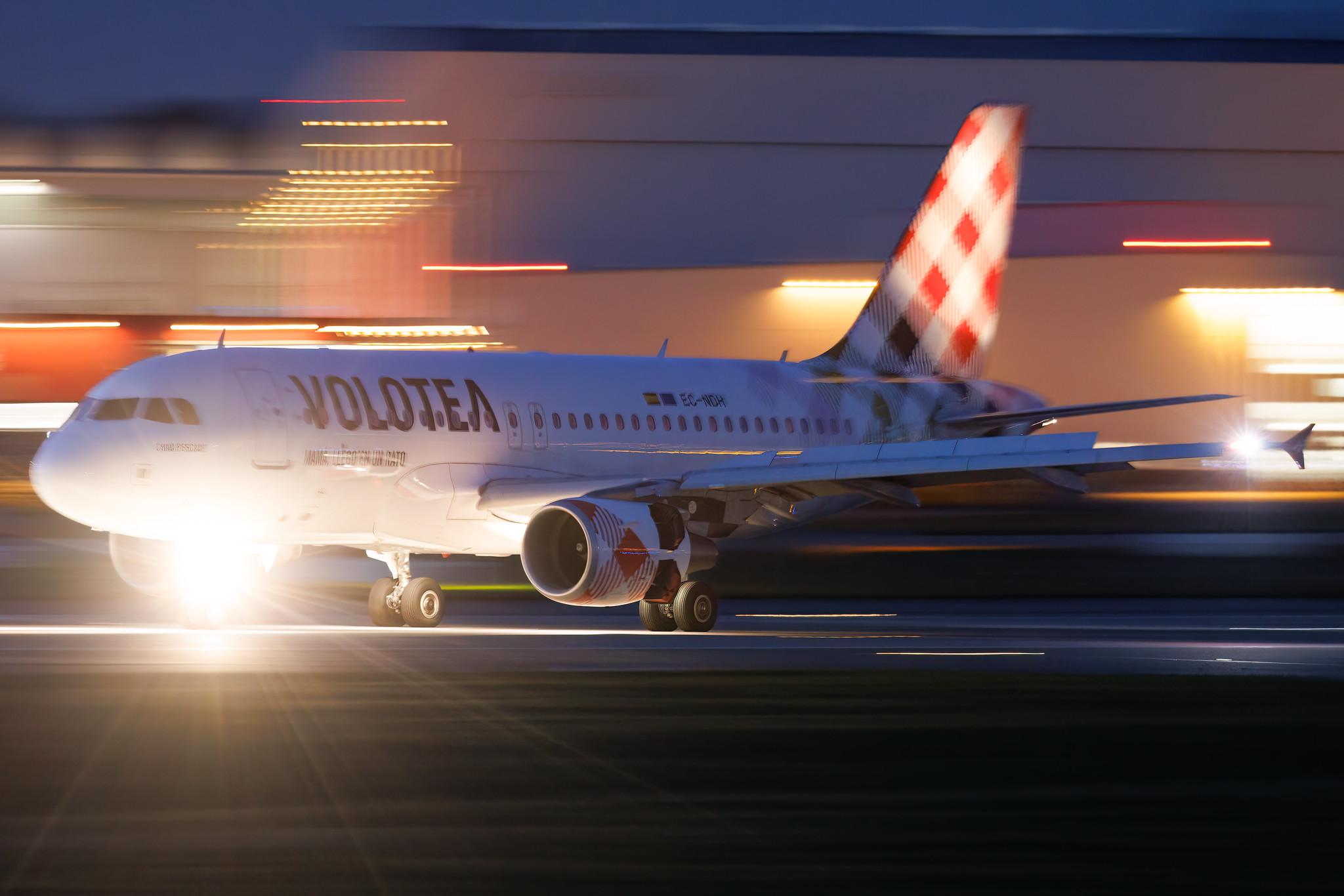 Hamburg Finkenwerder: Volotea (V7 / VOE) | Airbus A319-111 A319 | EC-NDH | MSN 03403