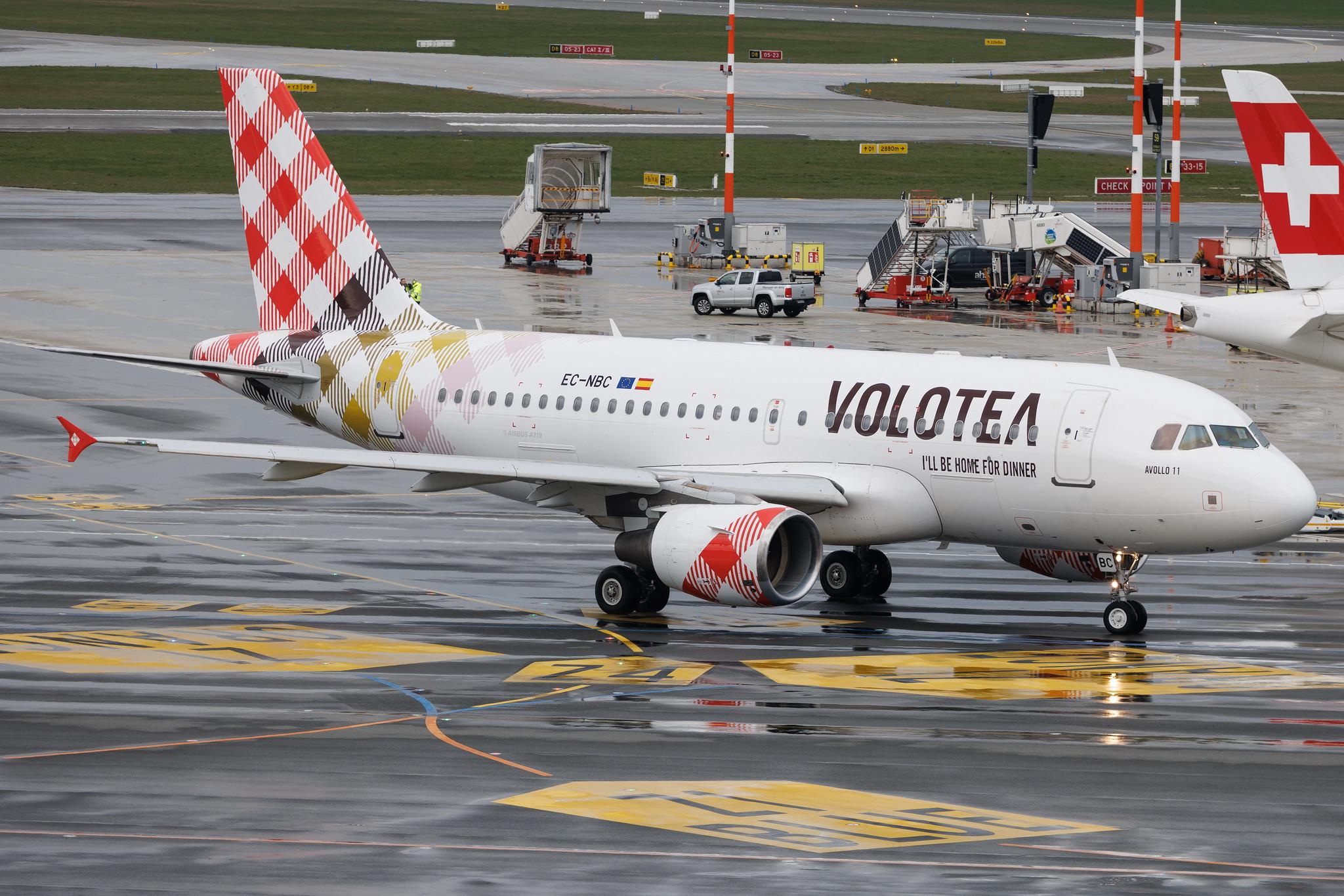 Hamburg Airport: Volotea (V7 / VOE) |  Airbus A319-112 A319 | EC-NBC | MSN 01884
