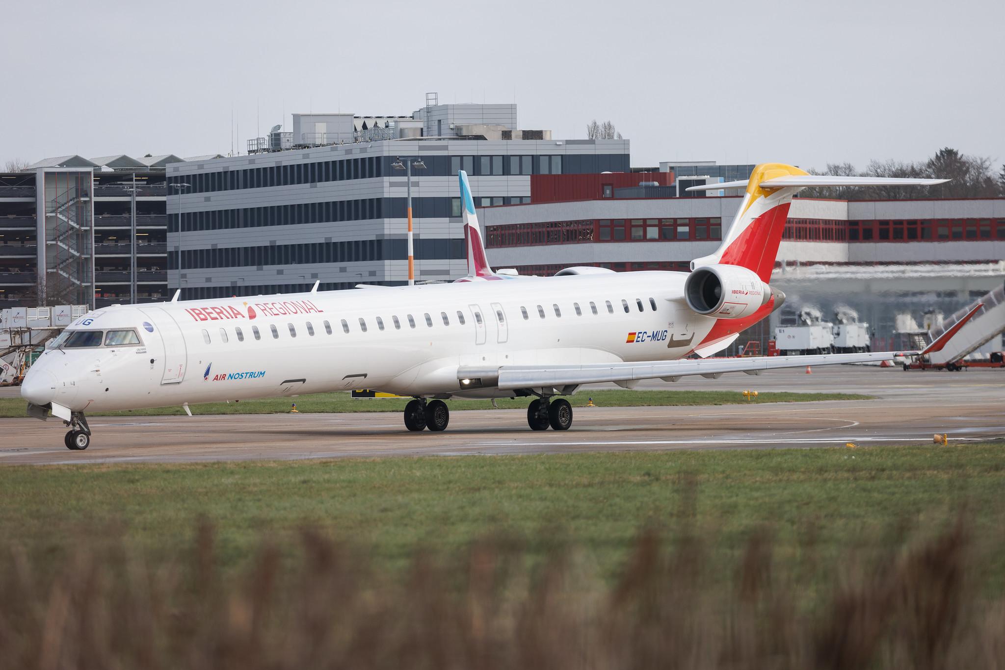Hamburg Airport: Iberia Regional (IB / IBE) | Operator: Air Nostrum |  Mitsubishi CRJ-1000 CRJX | EC-MUG | MSN 19061