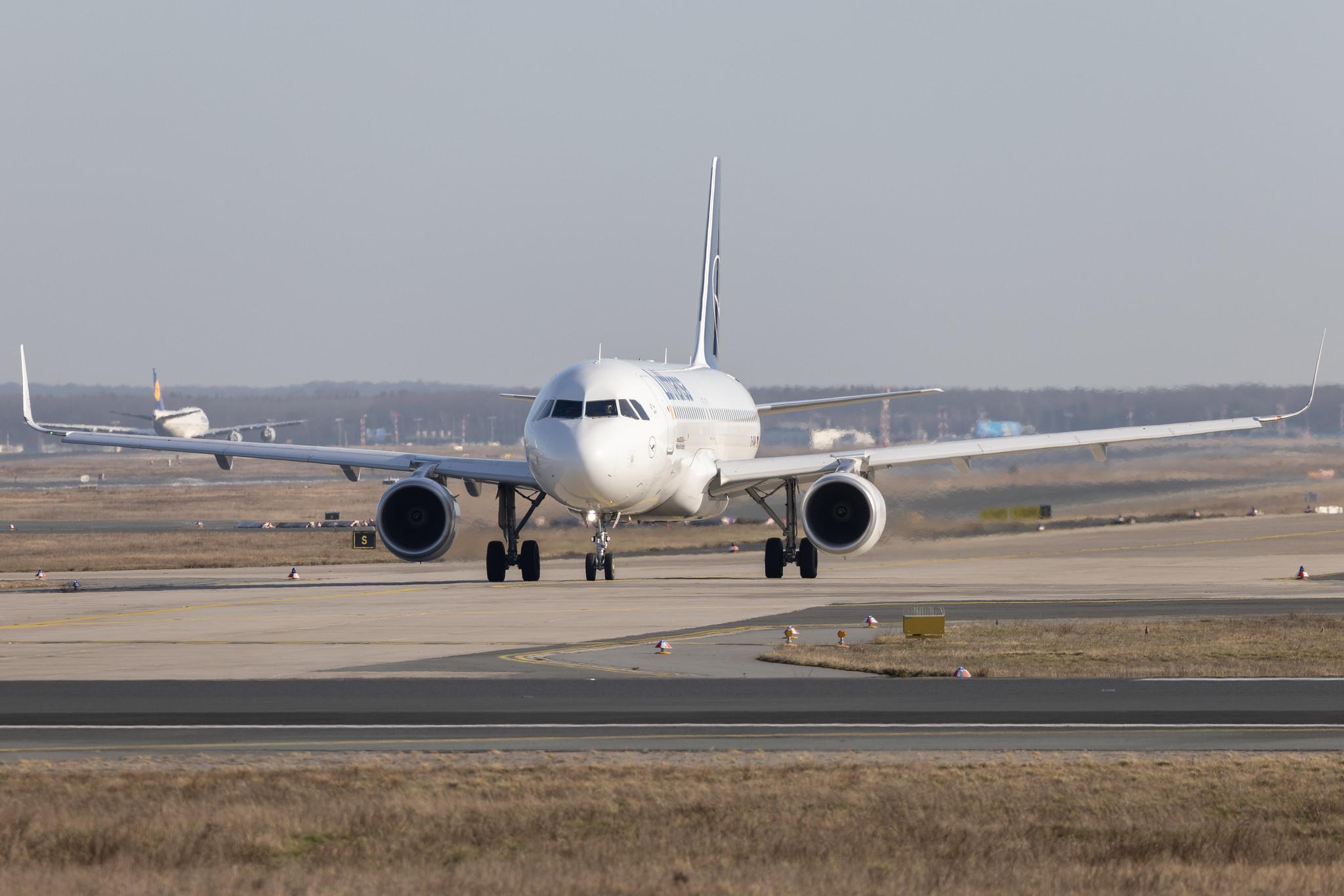Frankfurt Airport: Lufthansa (LH / DLH) | Airbus A320-214 A320 | D-AIWK | MSN 9058