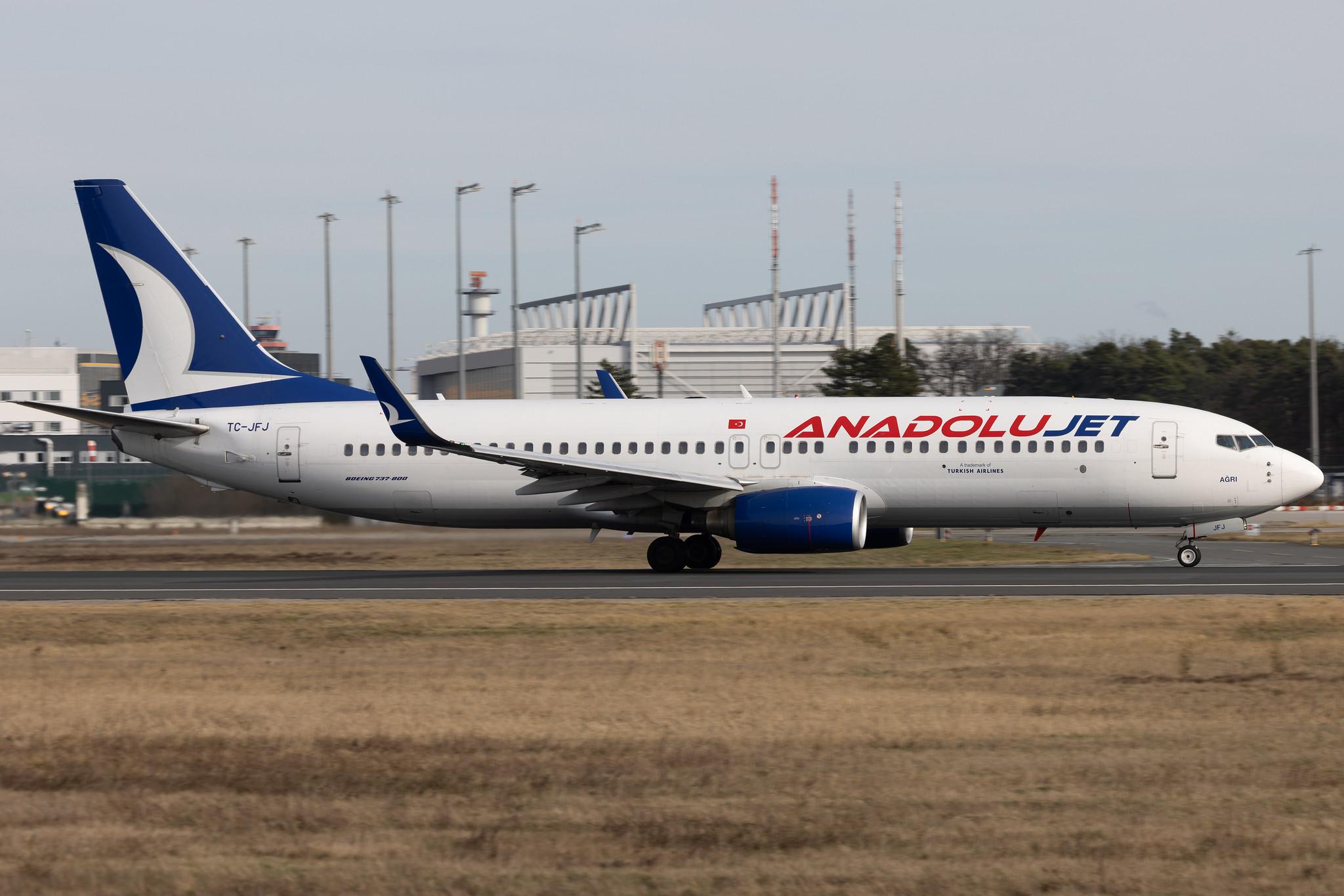 Frankfurt Airport: AnadoluJet (TK / THY) | Operator: Turkish Airlines | Boeing 737-8F2 B738 | TC-JFJ | MSN 29772