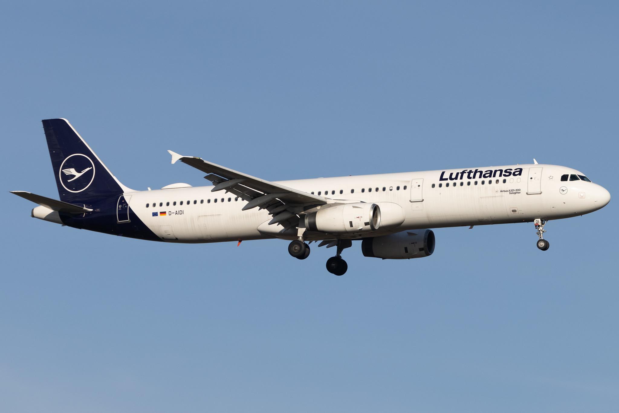 Frankfurt Airport: Lufthansa (LH / DLH) | Airbus A321-231 A321 | D-AIDI | MSN 4753
