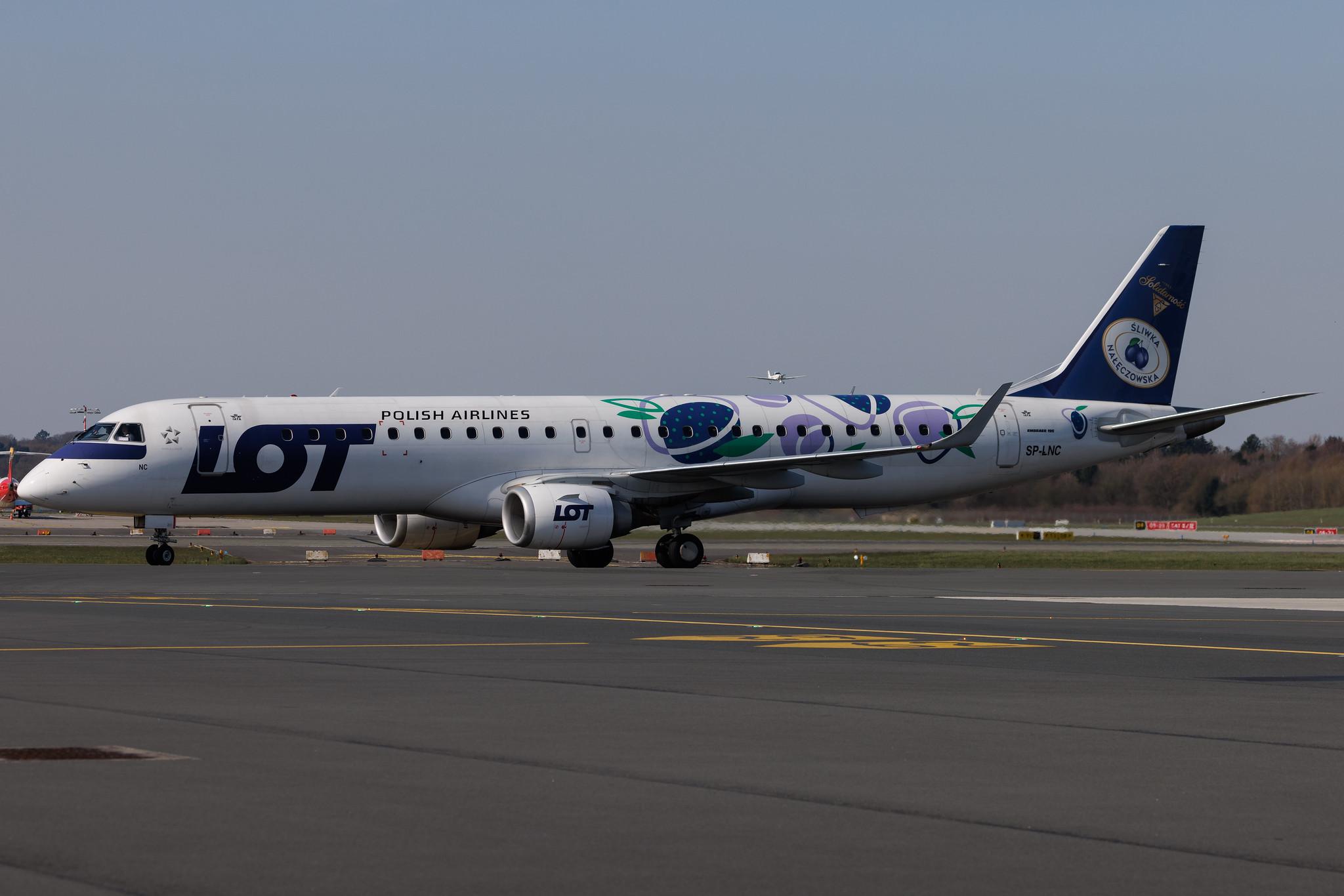 Hamburg Airport: LOT (LO / LOT) | Livery: Sliwka Naleczowska Livery | Embraer E195LR E195 | SP-LNC | MSN 19000462