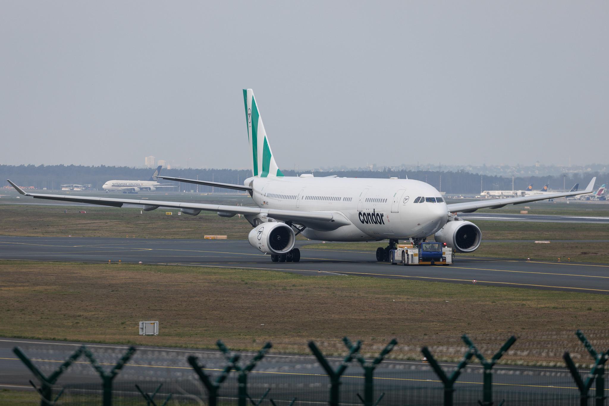 Frankfurt Airport: Condor (DE / CFG) | Airbus A330-243 A332 | D-AIYD | MSN 991