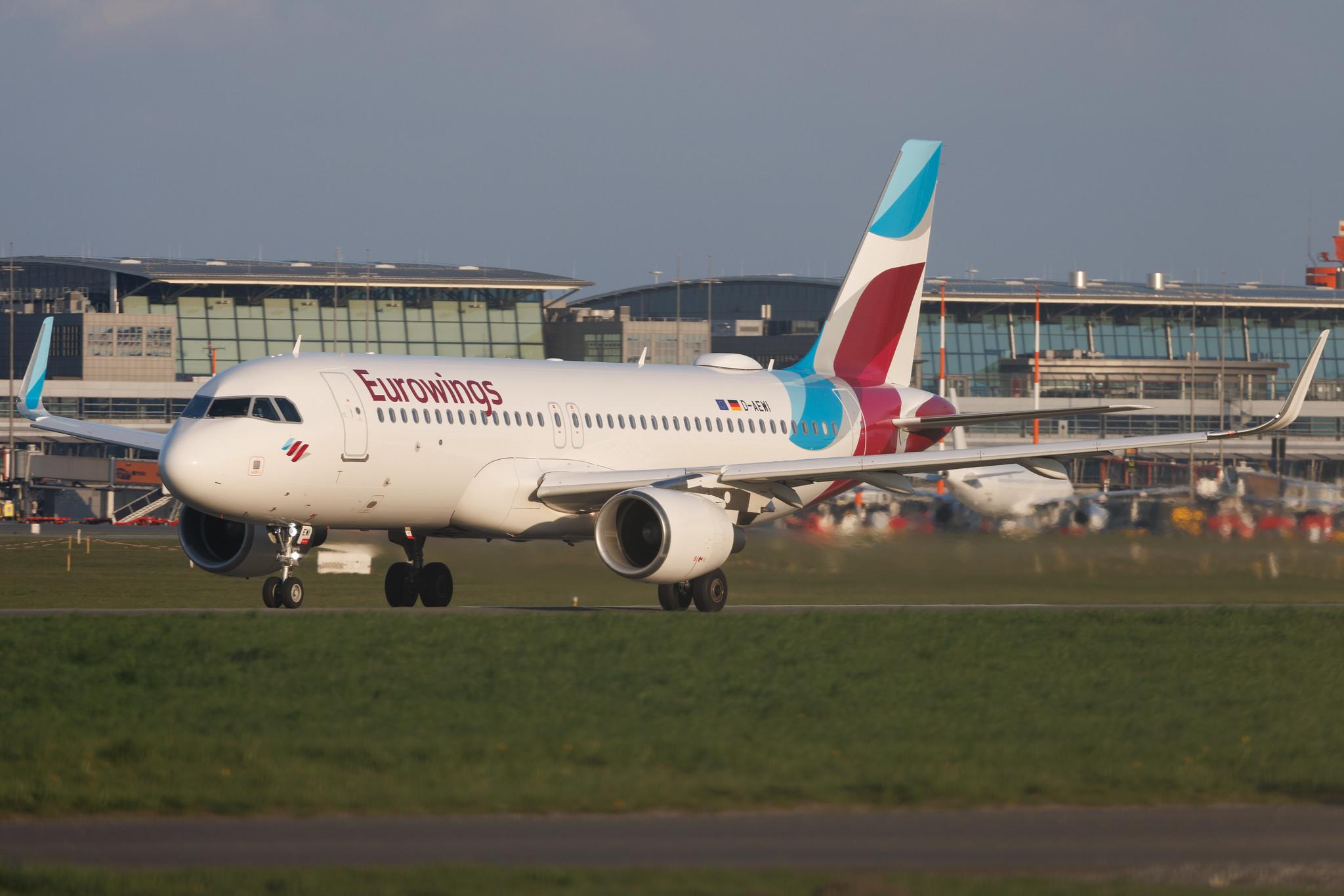Hamburg Airport: Eurowings (EW / EWG) | Airbus A320-214 A320 | D-AEWI | MSN 7210