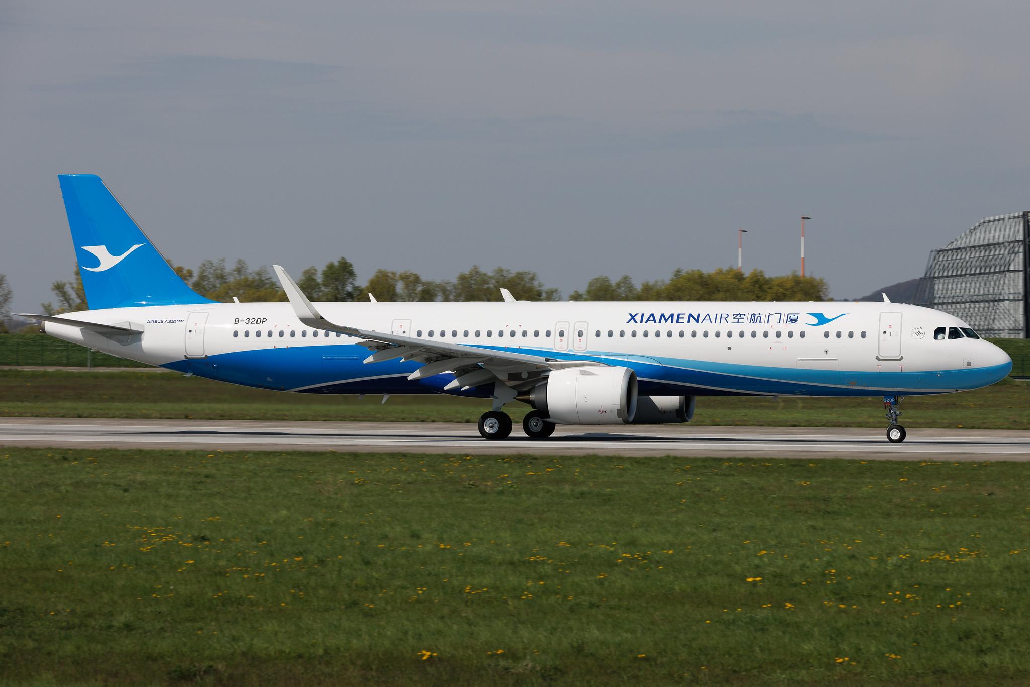 Hamburg Finkenwerder: Xiamen Airlines (MF / CXA) | Airbus A321-251NX A21N | B-32DP | MSN 11314