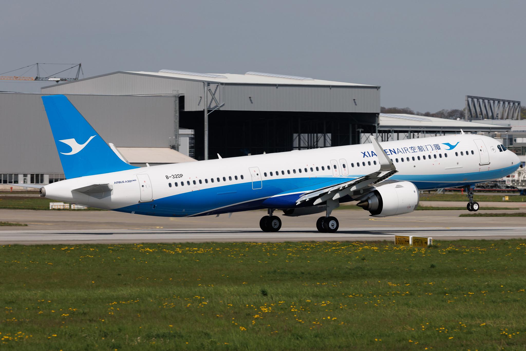 Hamburg Finkenwerder: Xiamen Airlines (MF / CXA) | Airbus A321-251NX A21N | B-32DP | MSN 11314