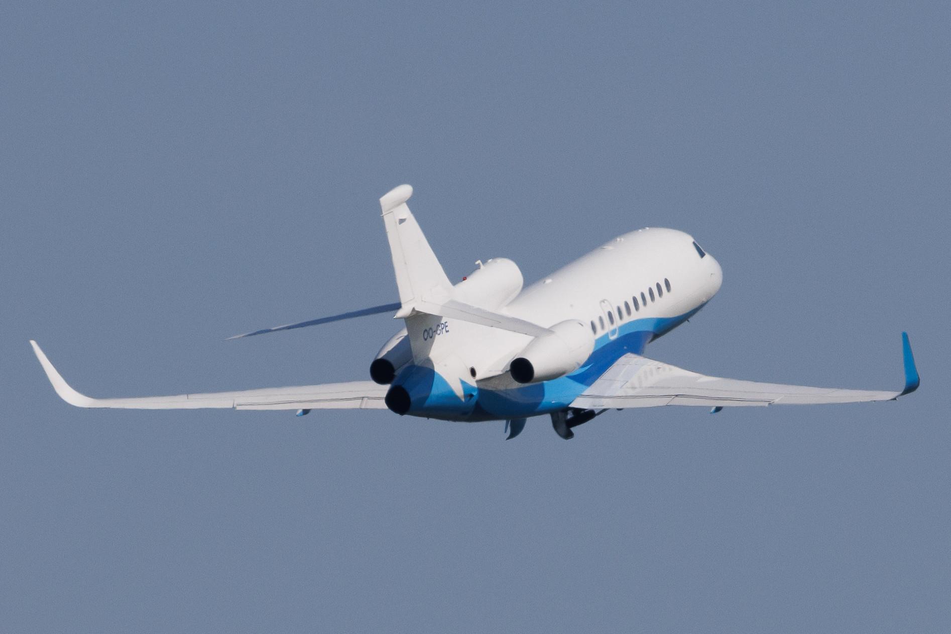 Brussels Airport: Luxaviation Belgium (/ AAB) | Dassault Falcon 900LX F900 | OO-GPE | MSN 252