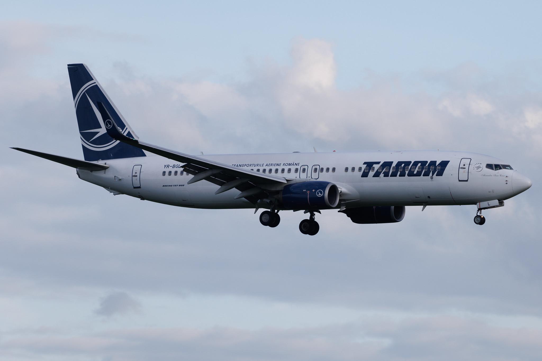 Brussels Airport: Tarom (RO / ROT) | Boeing 737-8H6 B738 | YR-BGL | MSN 40145