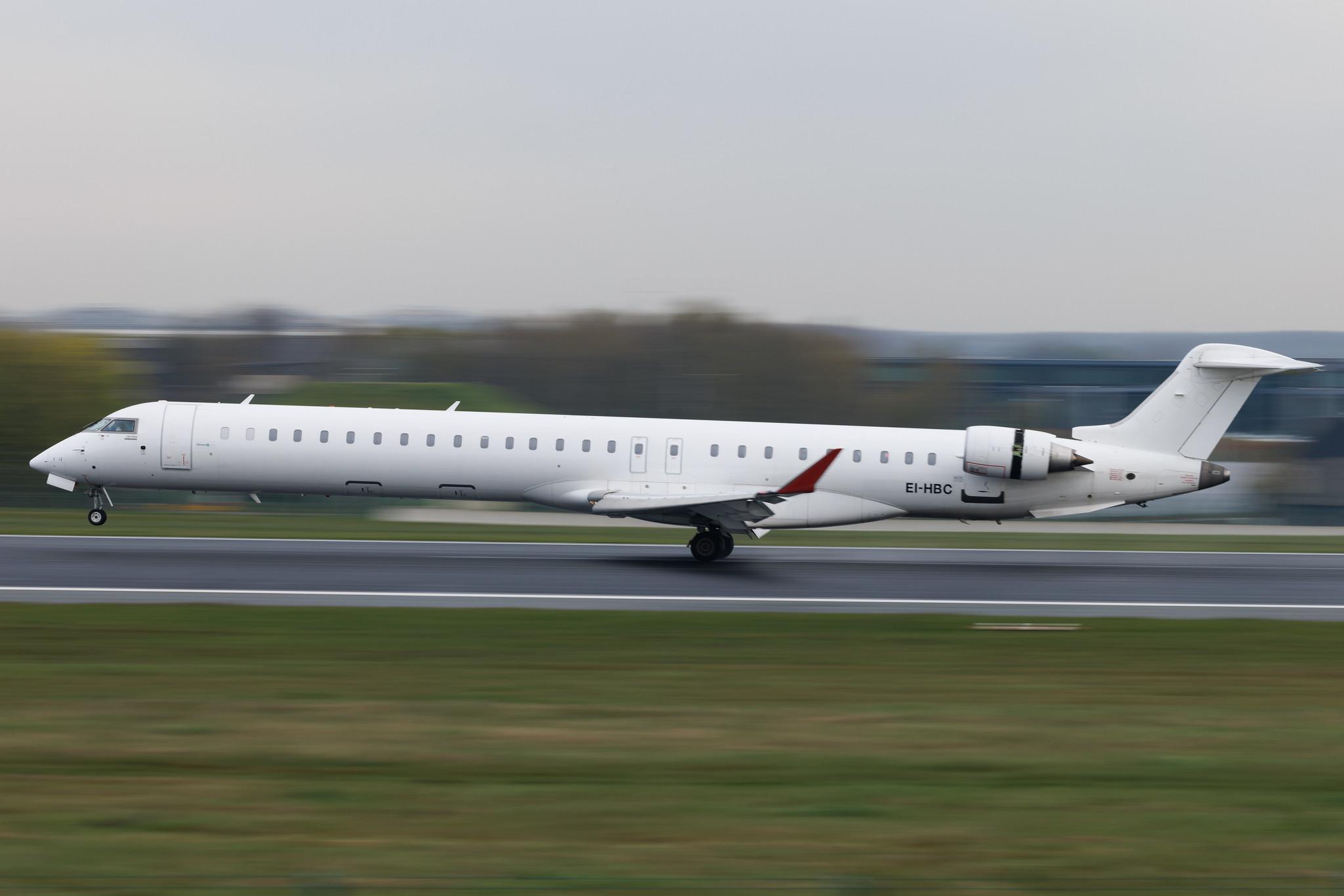 Brussels Airport: Hibernian Airlines (HG / HBN) | Mitsubishi CRJ-1000 CRJX | EI-HBC | MSN 19052