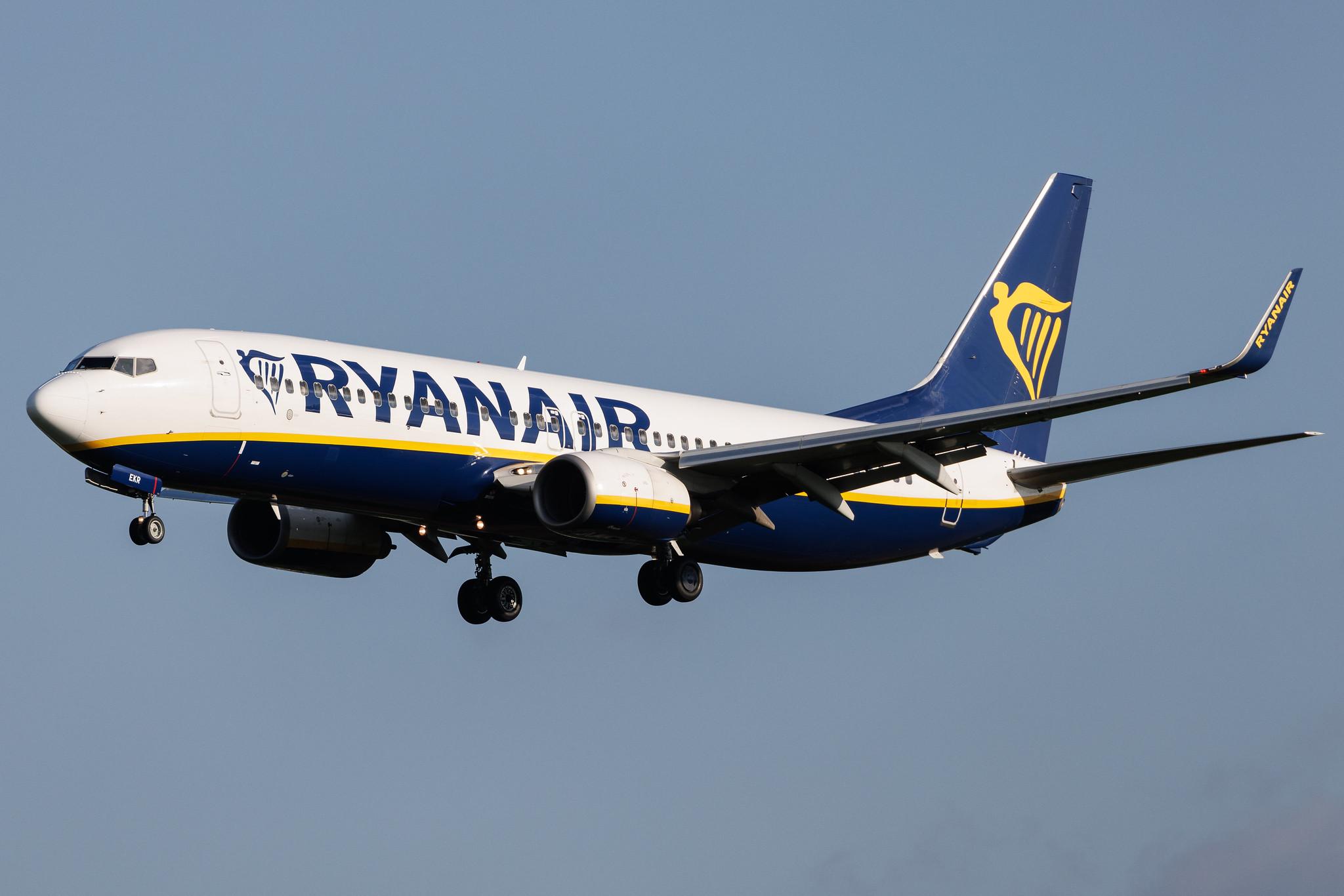 Brussels Airport: Ryanair (FR / RYR) |  Boeing 737-8AS B738 | EI-EKR | MSN 38503