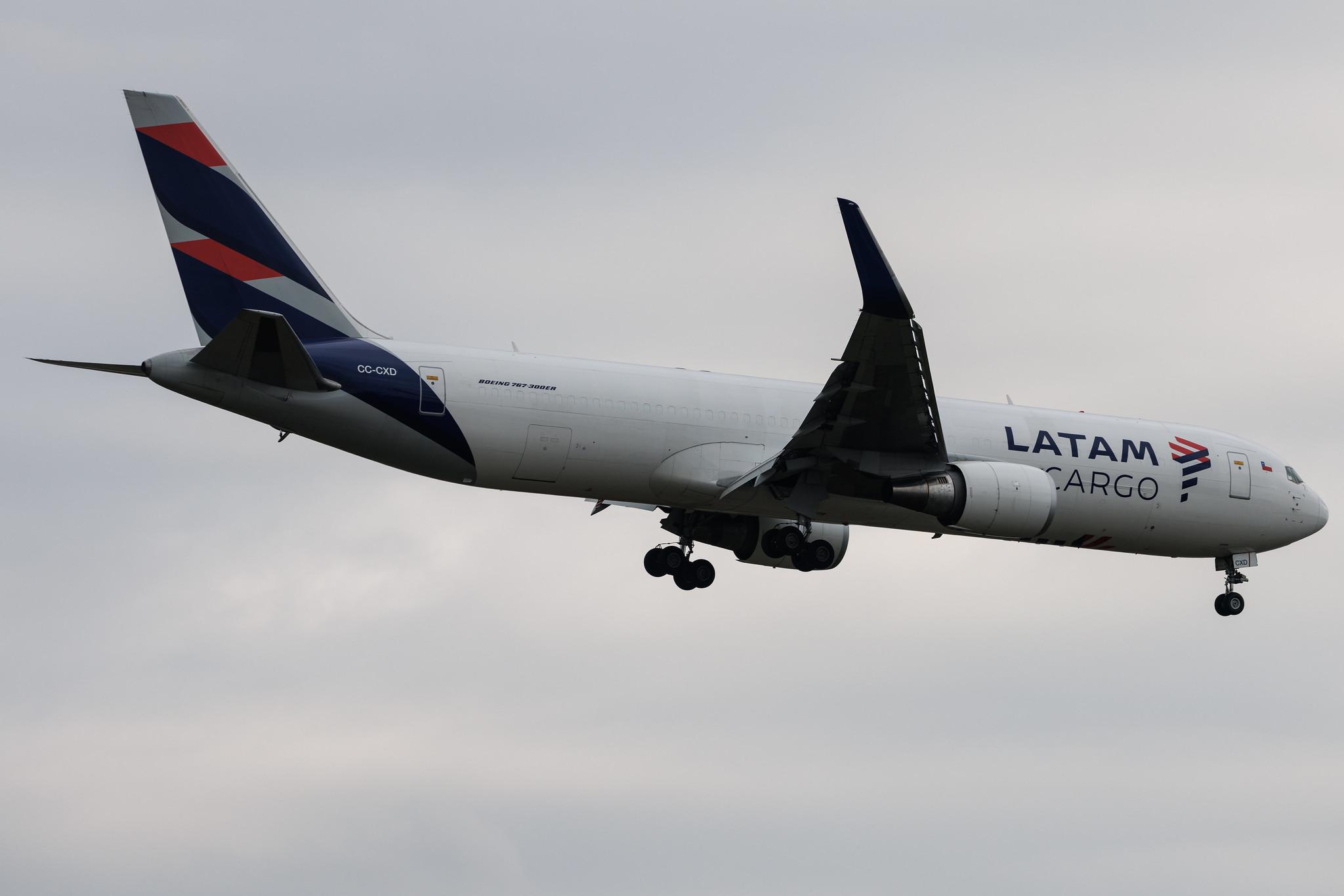 Frankfurt Airport: LATAM Cargo (UC / LCO) | Operator: LATAM Cargo Colombia |  Boeing 767-316(ER)(BCF) B763 | CC-CXD | MSN 35697