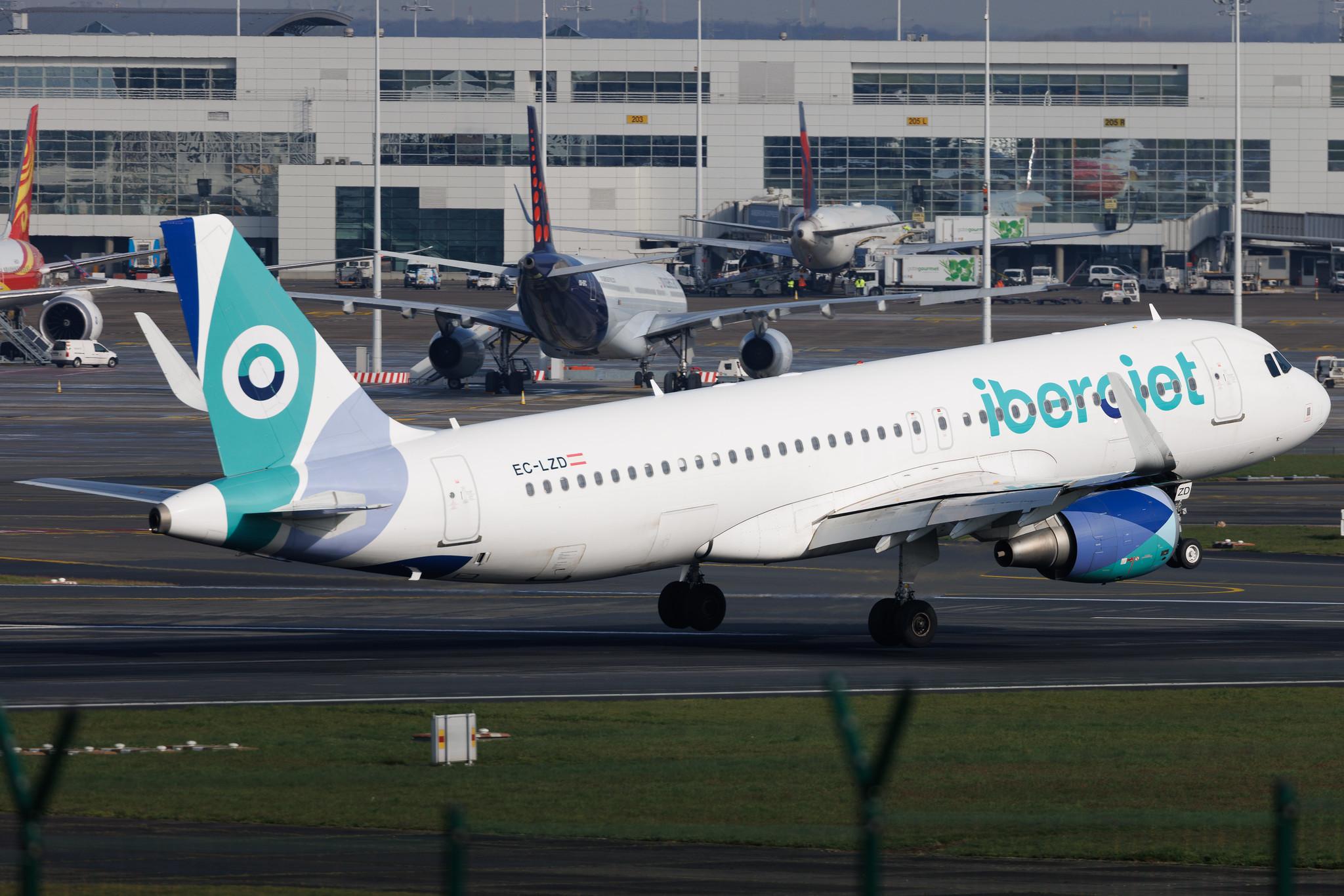 Brussels Airport: Iberojet (E9 / EVE) | Airbus A320-214 A320 | EC-LZD | MSN 5642