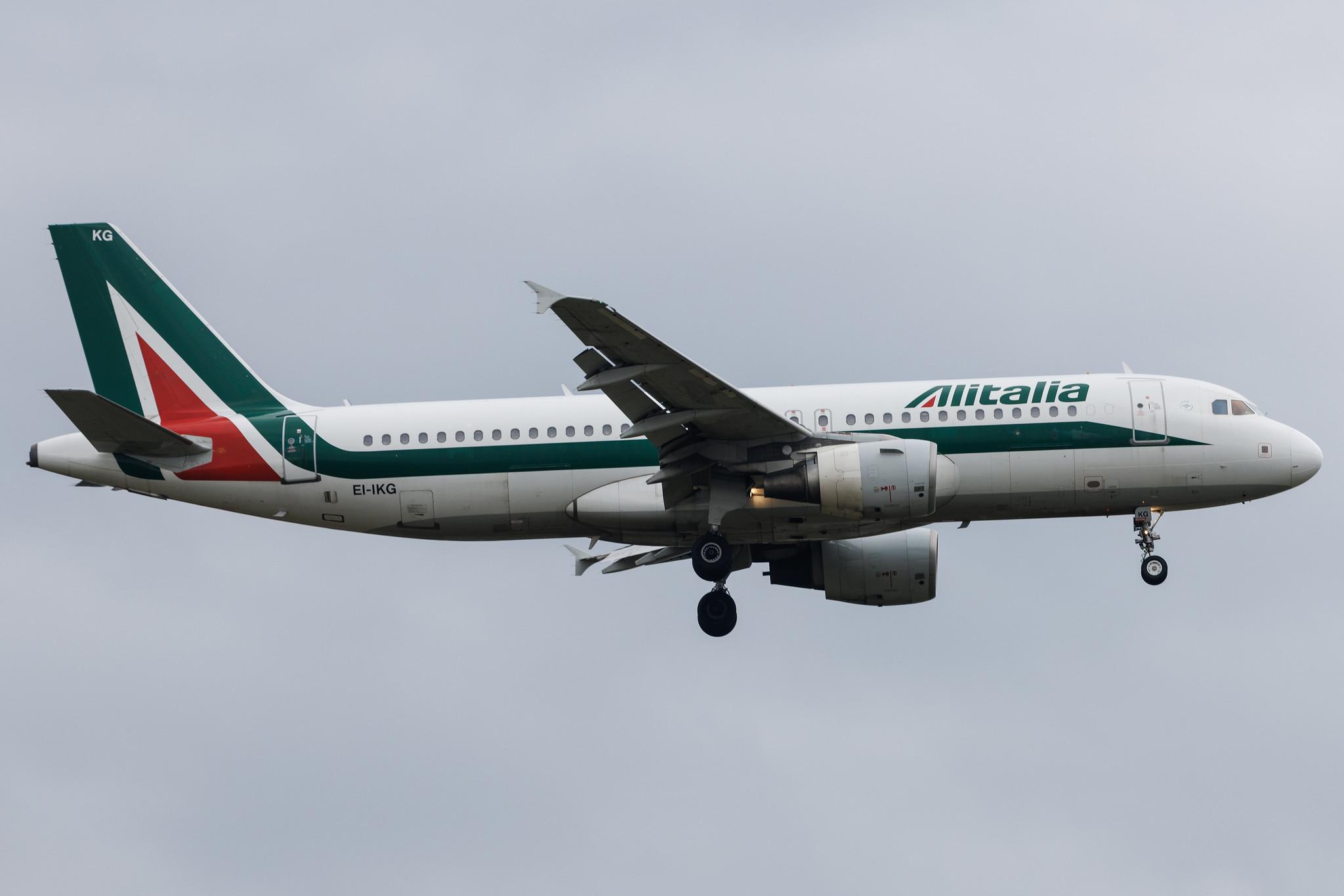 Frankfurt Airport: ITA Airways (AZ / ITY) | Operator: Italia Trasporto Aereo | Airbus A320-214 A320 | EI-IKG | MSN 01480