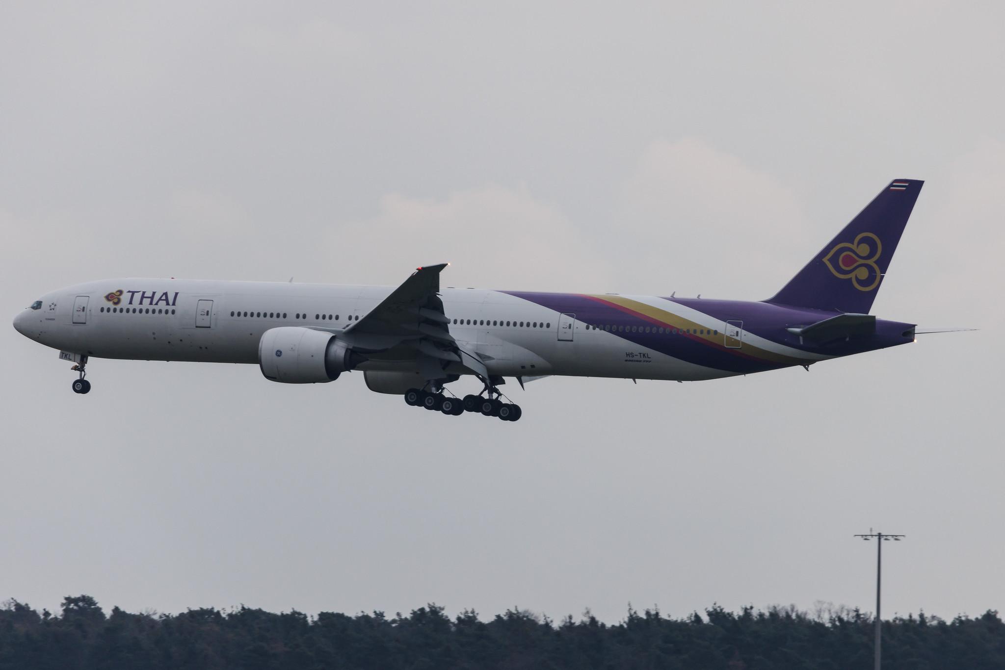Frankfurt Airport: Thai Airways (TG / THA) | Boeing 777-3AL(ER) B77W | HS-TKL | MSN 41521
