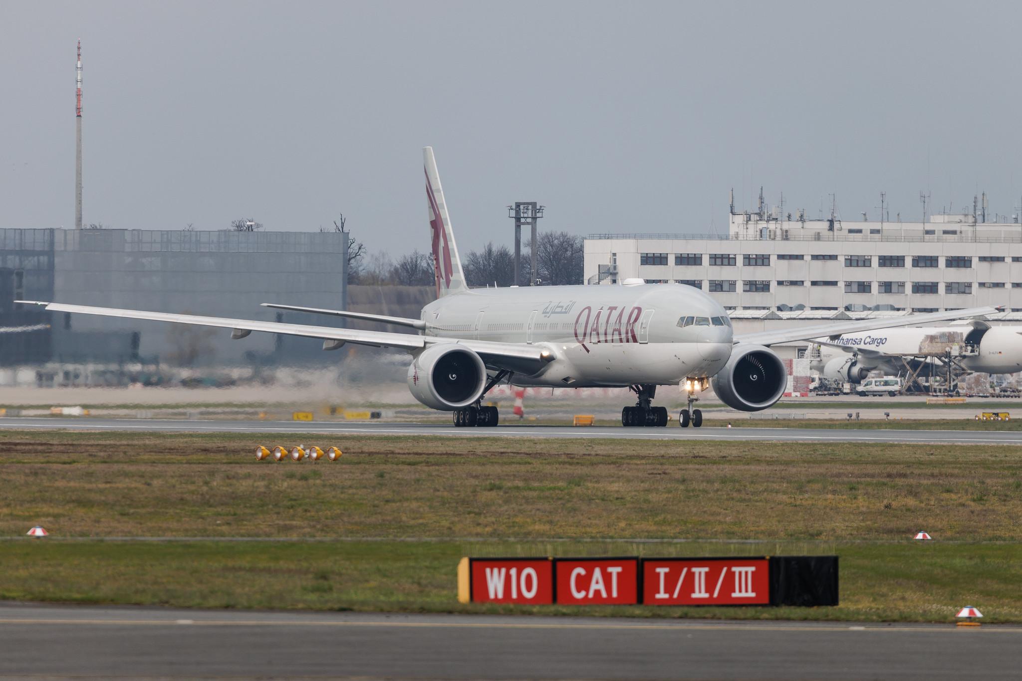 Frankfurt Airport: Qatar Airways (QR / QTR) | Boeing 777-3DZ(ER) B77W | A7-BEK | MSN 64062