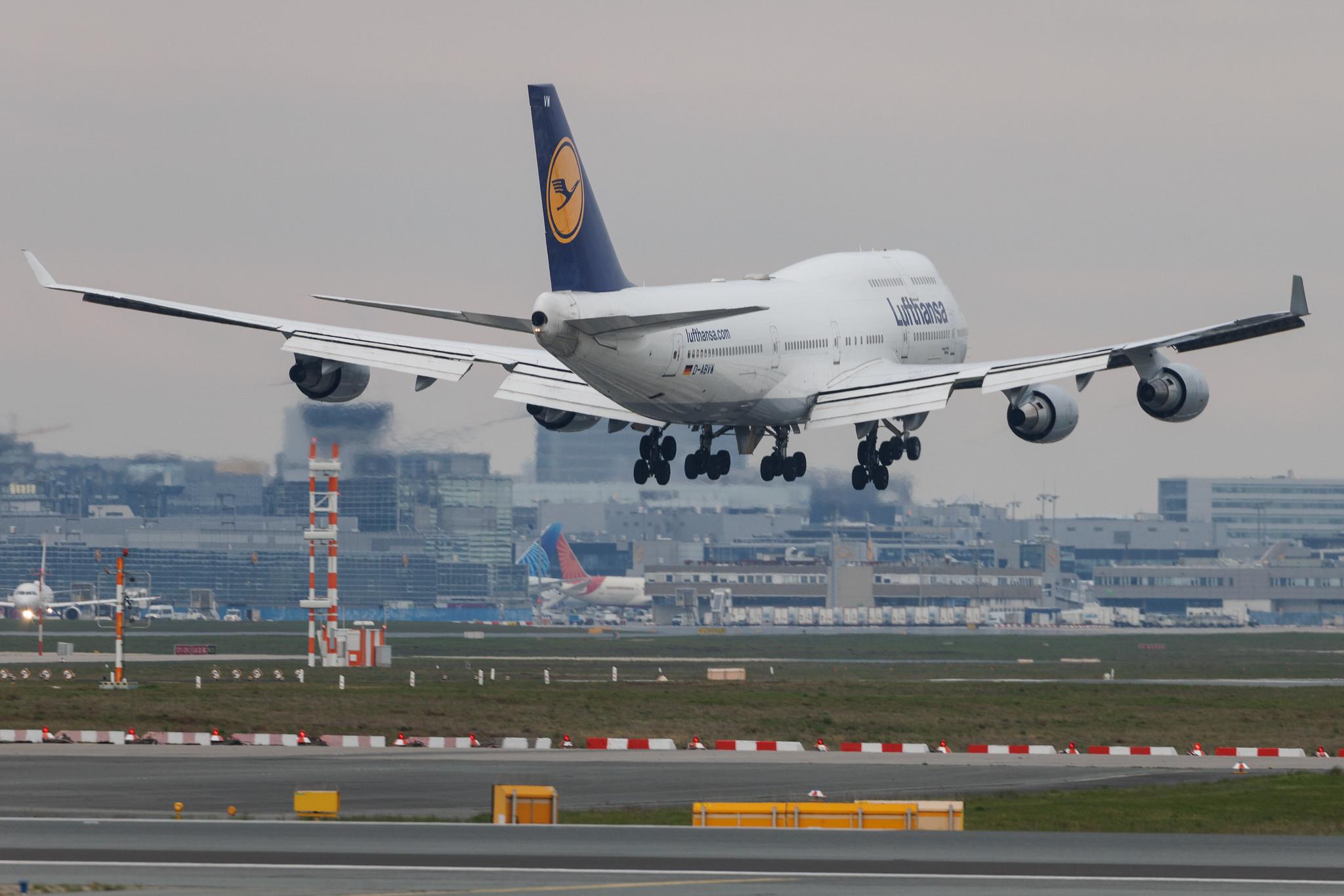Frankfurt Airport: Lufthansa (LH / DLH) | Boeing 747-430 B744 | D-ABVM | MSN 29101