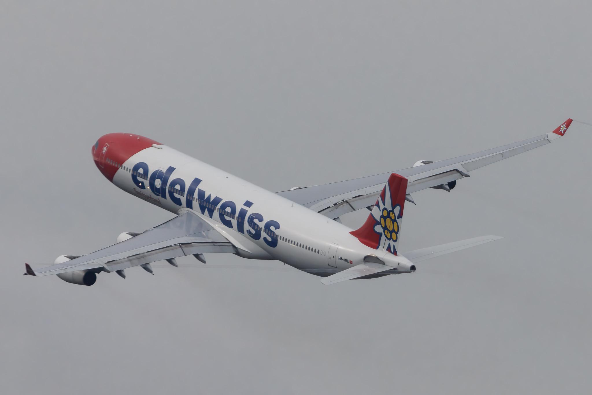 Flughafen Zürich: Edelweiss Air (WK / EDW) | Airbus A340-313 A343 | HB-JME | MSN 0559