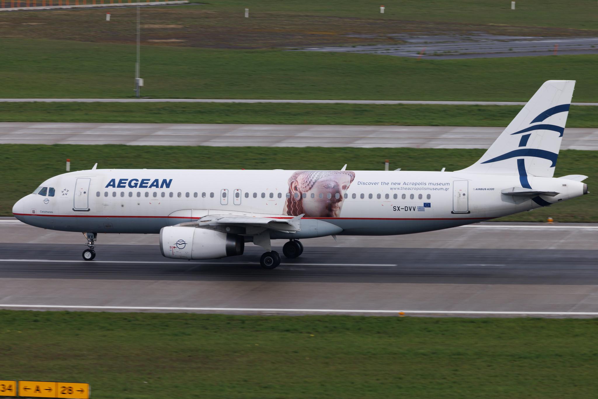 Flughafen Zürich: Aegean Airlines (A3 / AEE) | Livery: Acropolis Museum Sticker | Airbus A320-232 A320 | SX-DVV | MSN 3773