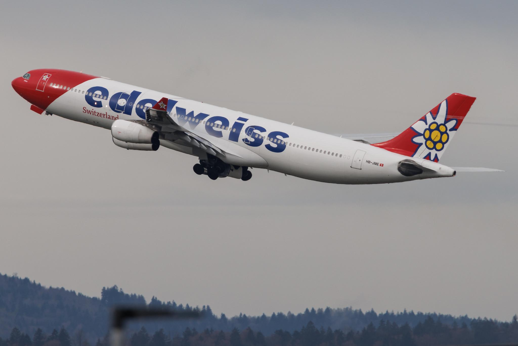Flughafen Zürich: Edelweiss Air (WK / EDW) | Airbus A340-313 A343 | HB-JME | MSN 0559