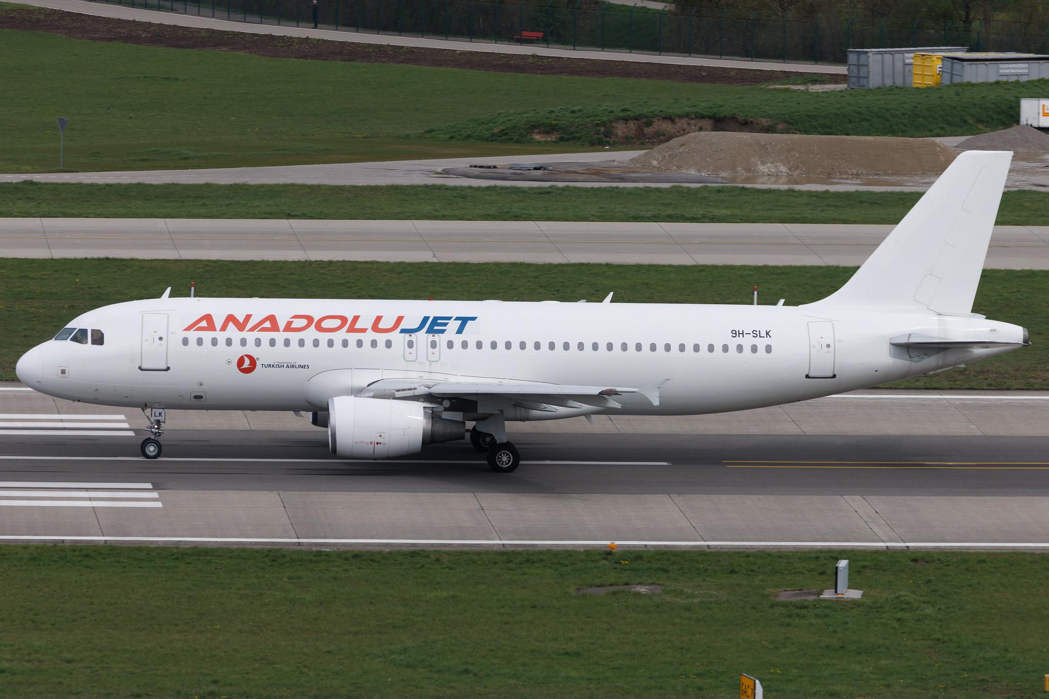 Flughafen Zürich: AnadoluJet (6Y / ART) | Operator: SmartLynx Malta | Airbus A320-214 A320 | 9H-SLK | MSN 01725