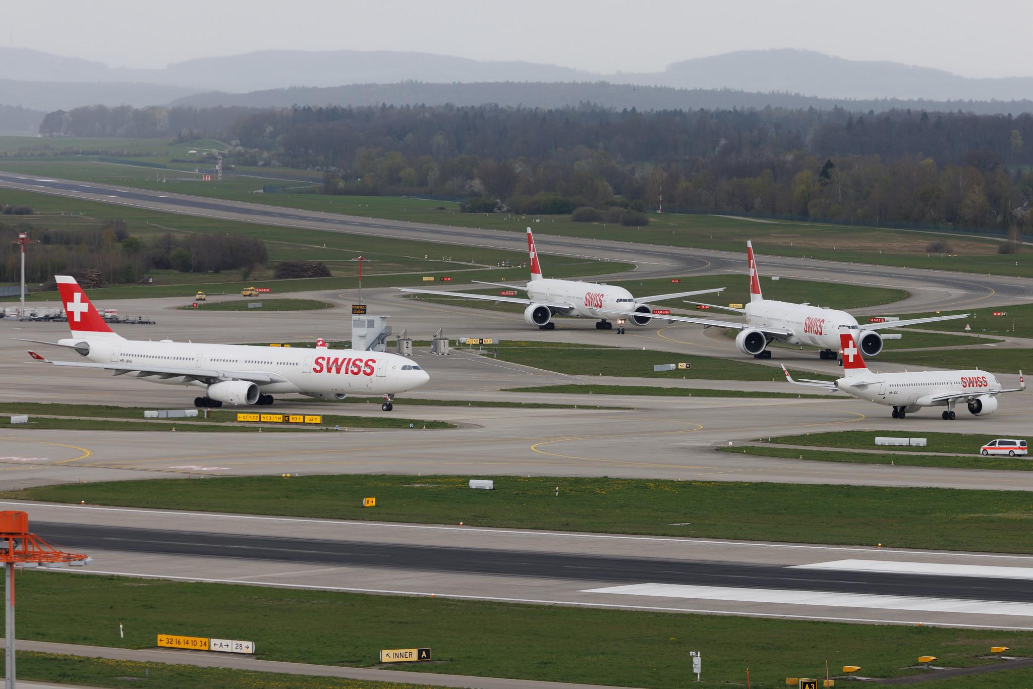 Flughafen Zürich: Swiss (LX / SWR) | Airbus A330-343 A333 | HB-JHG | MSN 1101