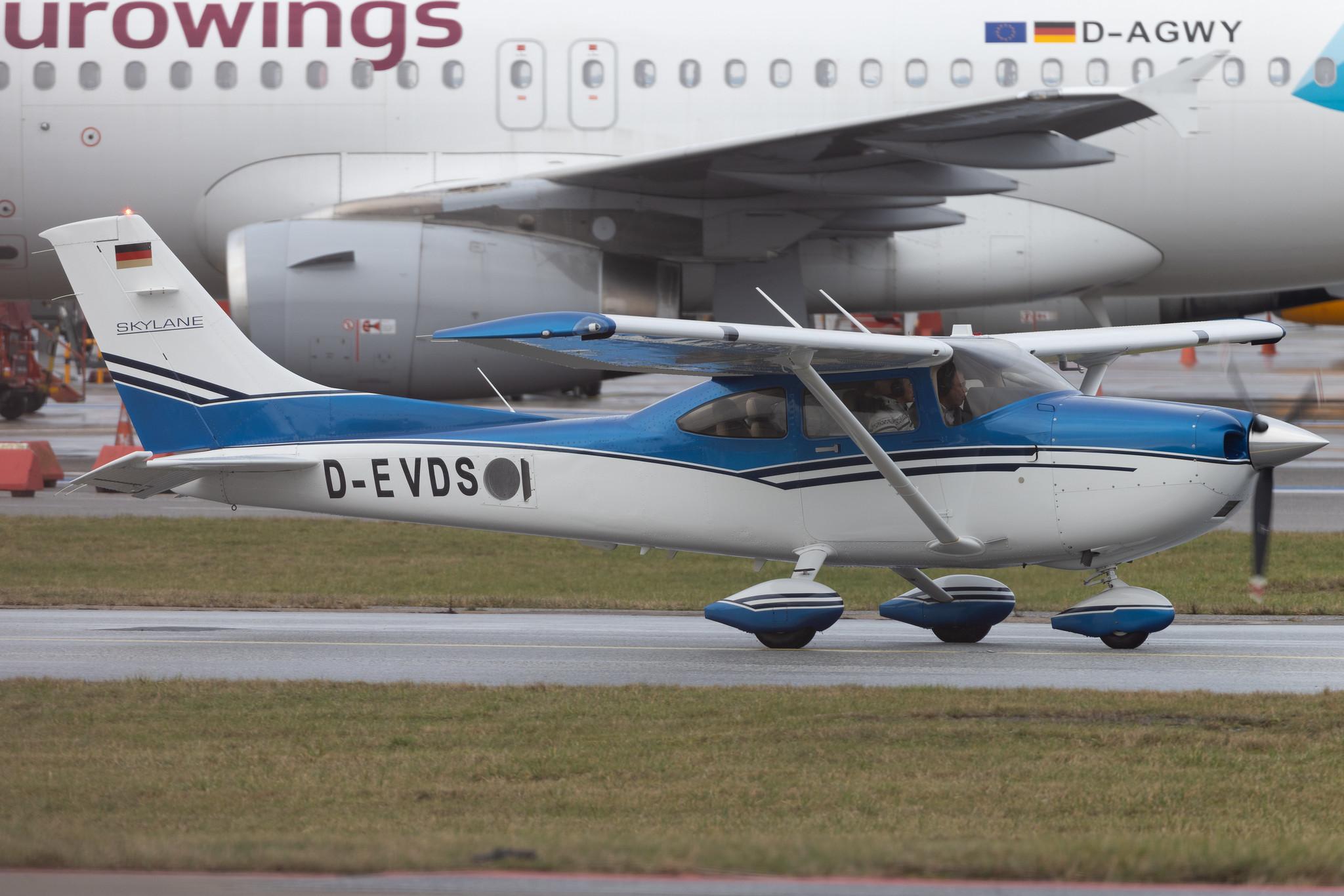 Hamburg Airport: Private Owner | Cessna 182T C182 | D-EVDS | MSN 182-83046