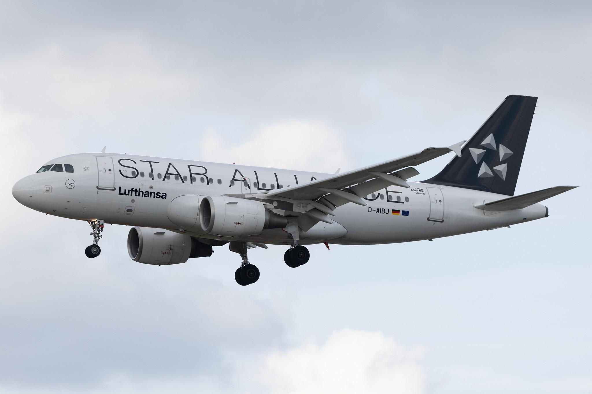 Frankfurt Airport: Lufthansa (LH / DLH) | Livery: Star Alliance Livery | Airbus A319-112 A319 | D-AIBJ | MSN 5293