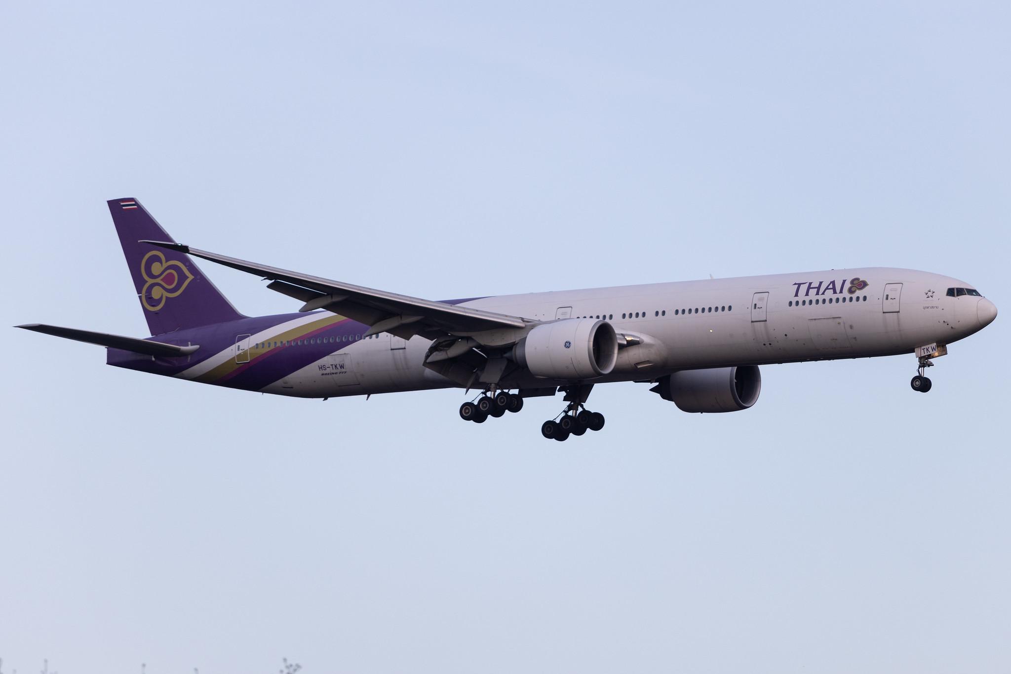 Frankfurt Airport: Thai Airways (TG / THA) | Boeing 777-3D7(ER) B77W | HS-TKW | MSN 42112