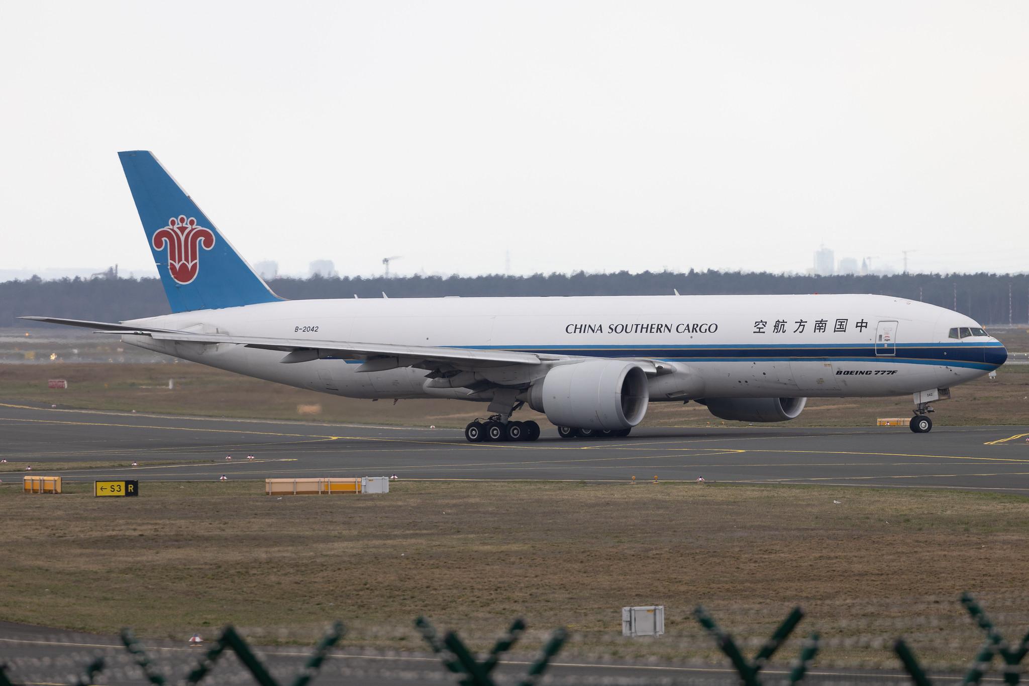 Frankfurt Airport: China Southern Cargo (CZ / CSN) | Operator: China Southern Airlines | B77L | B-2042 | MSN 41633