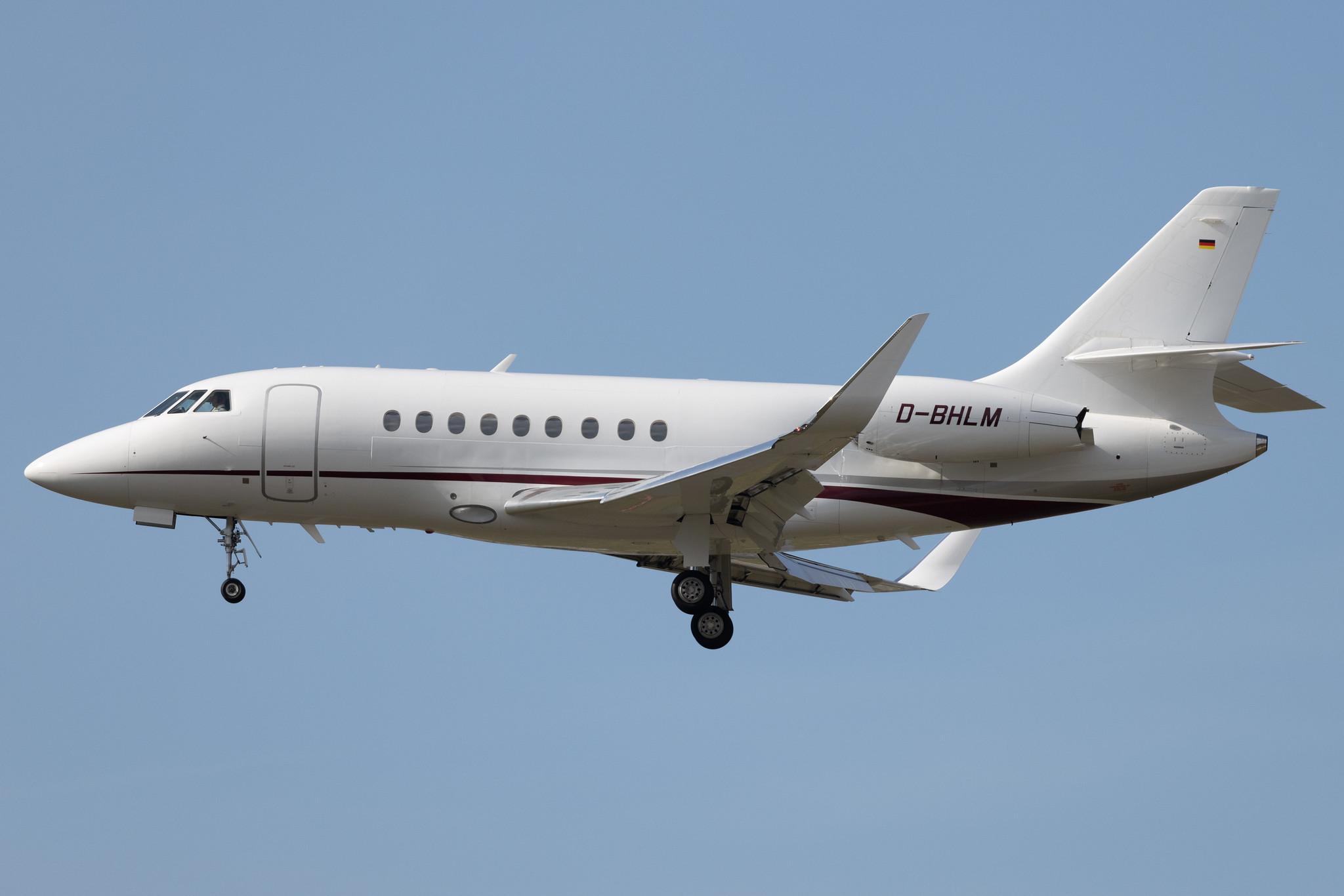 Frankfurt Airport: DC Aviation (/ DCS) |  Dassault Falcon 2000S F2TH | D-BHLM | MSN 730