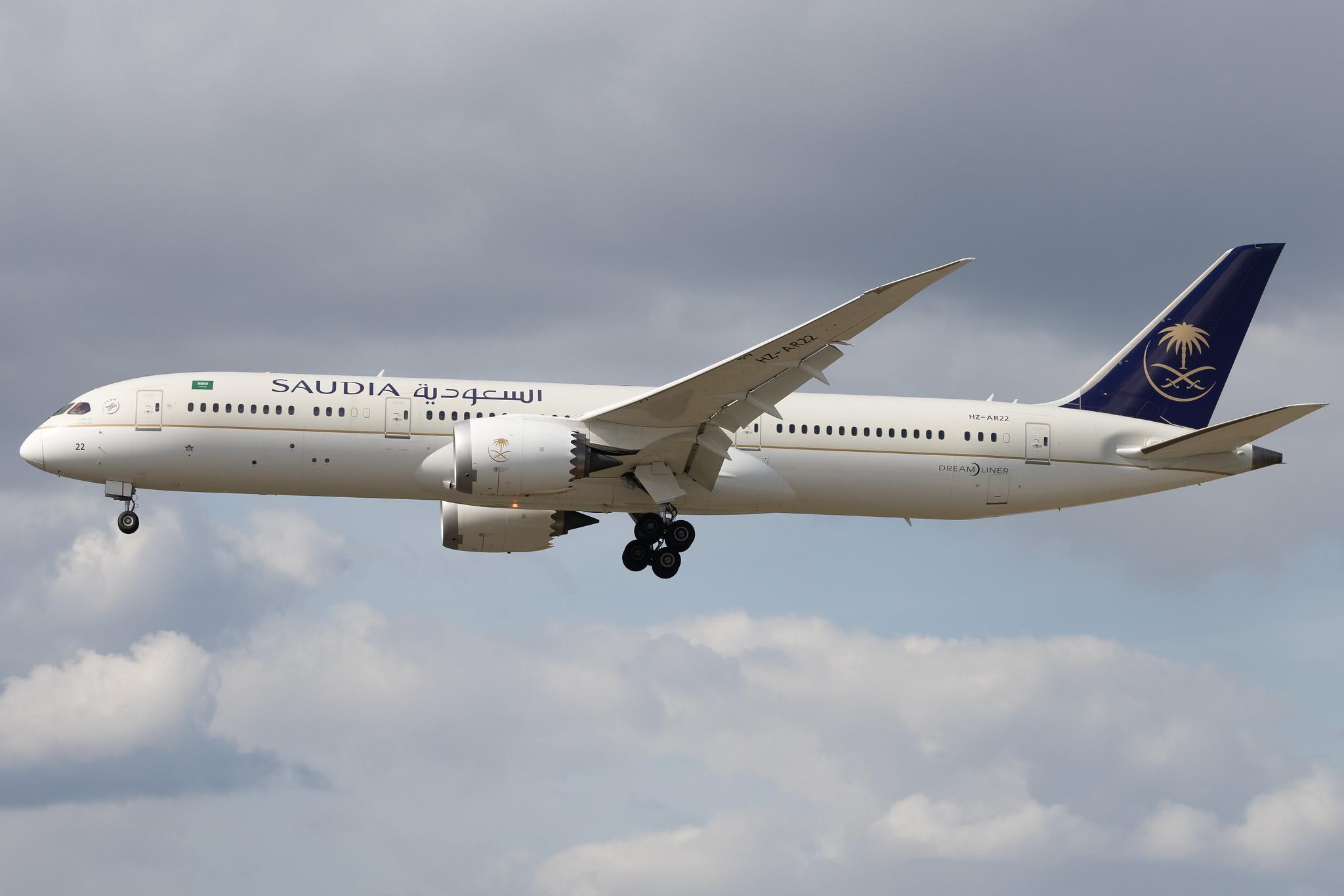 Frankfurt Airport: Saudia (SV / SVA) | Boeing 787-9 Dreamliner B789 | HZ-AR22 | MSN 40048